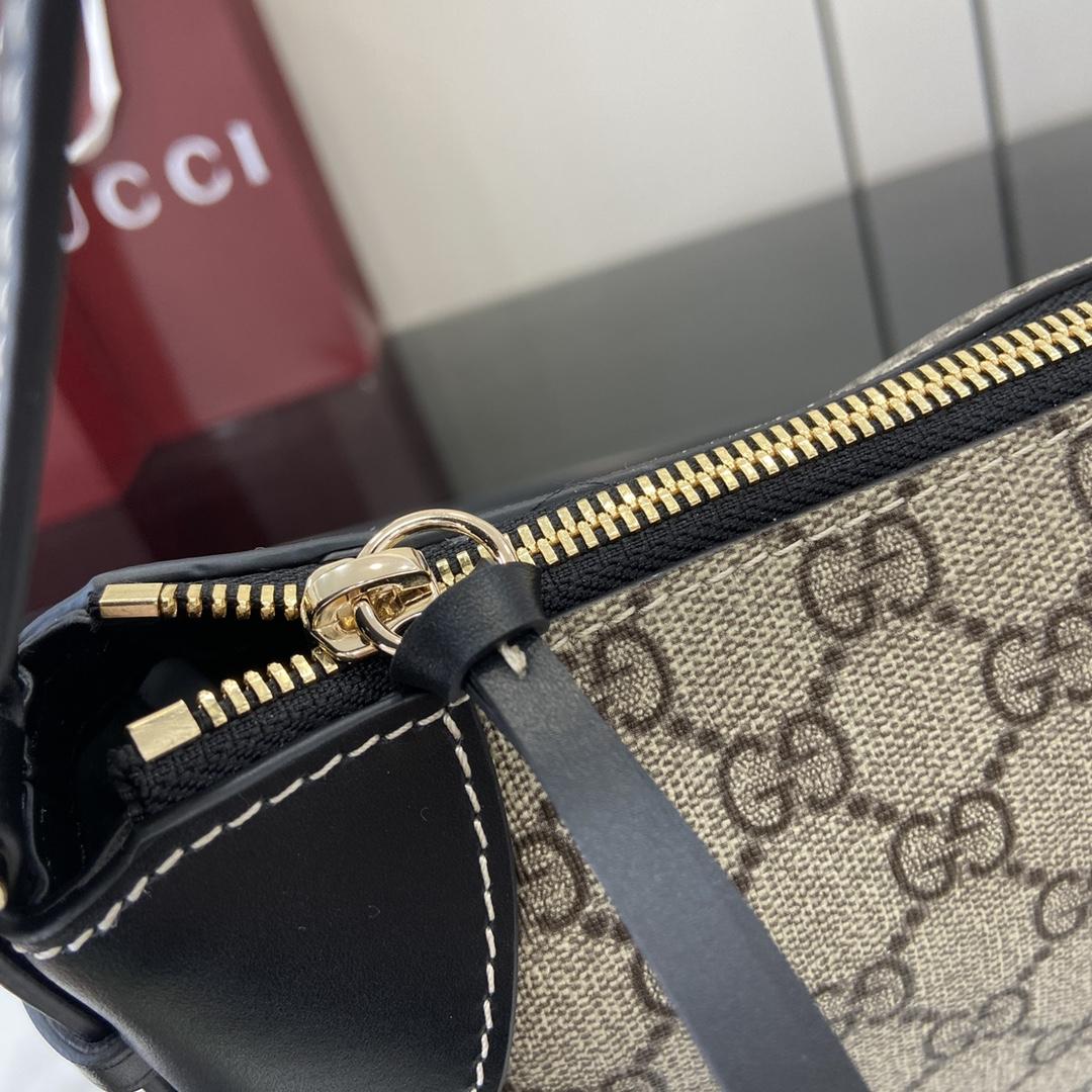 Gucci GG Emblem Medium Shoulder Bag - DopestKickz