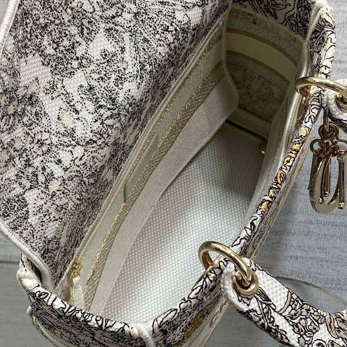 Dior Dioramour Medium Lady D-Lite Bag - DopestKickz