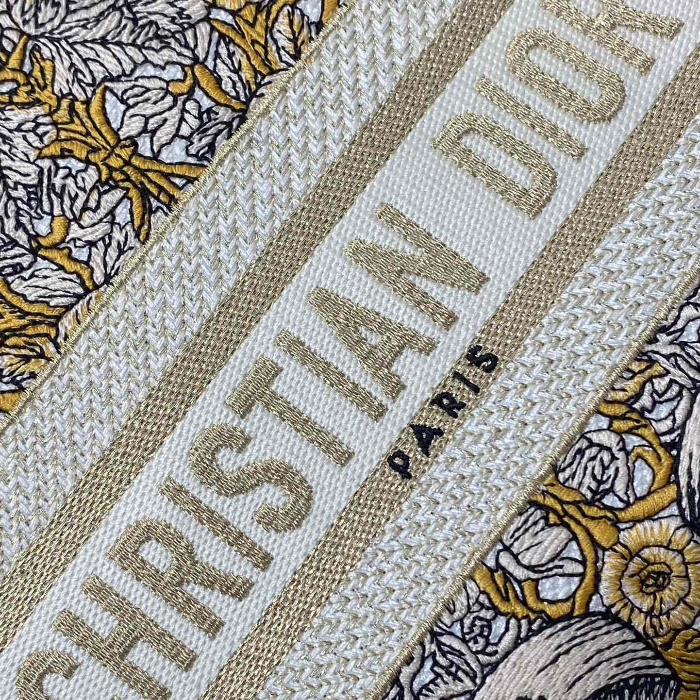 Dior Dioramour Medium Lady D-Lite Bag - DopestKickz