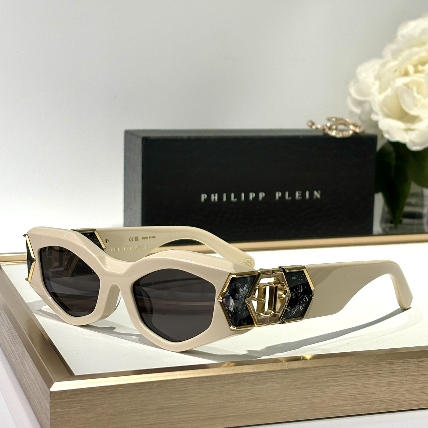 Philipp Plein Plein Hera Cat-eye Sunglasses   SPP136 - DopestKickz