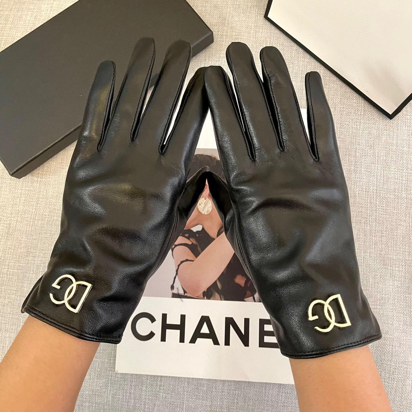 Dolce & Gabbana Gloves  - DopestKickz