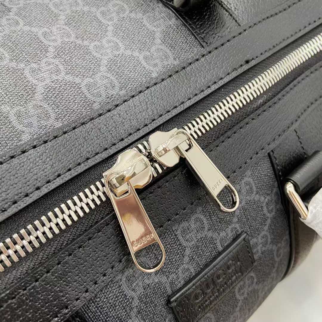 Gucci GG Medium Duffle Bag - DopestKickz