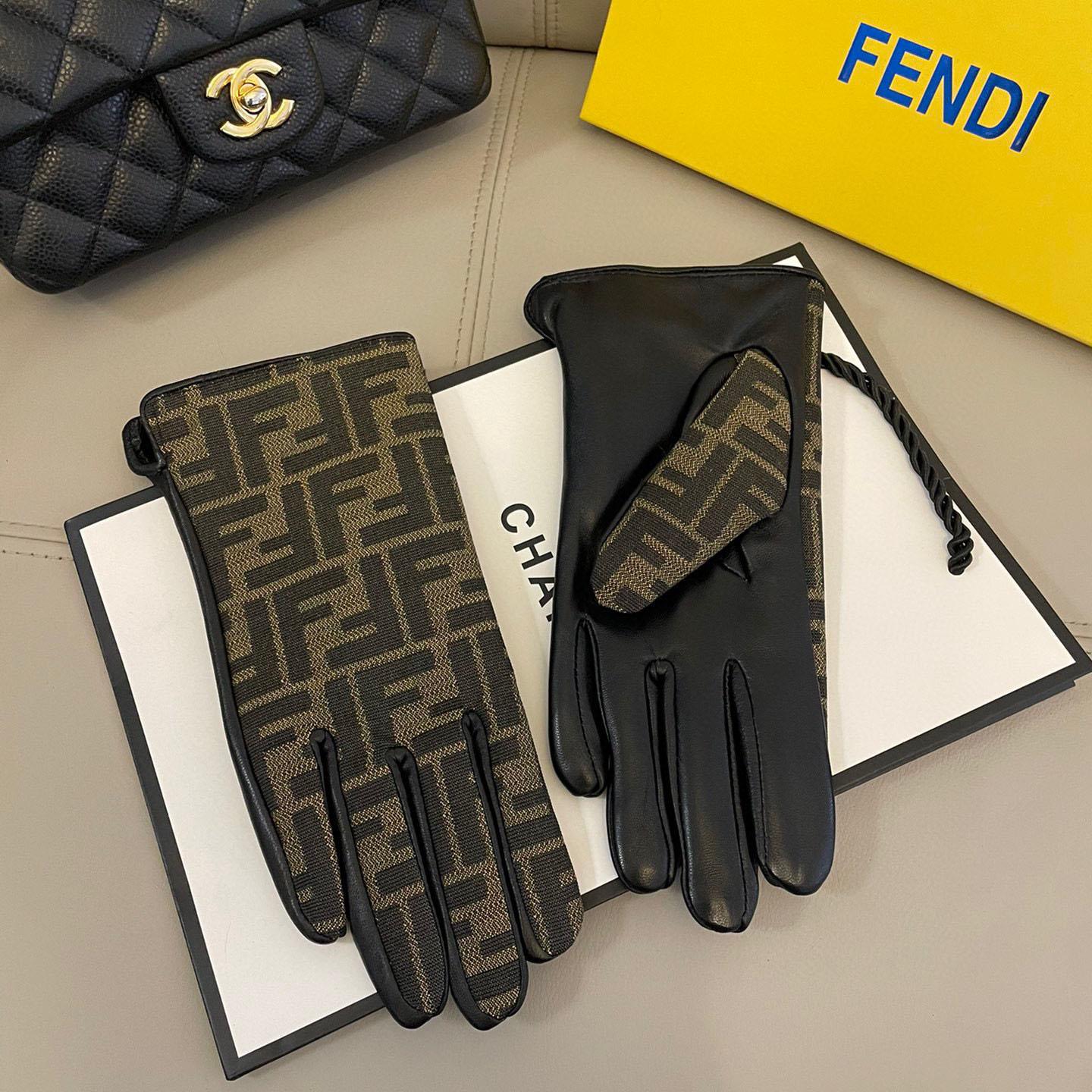 Fendi Gloves - DopestKickz