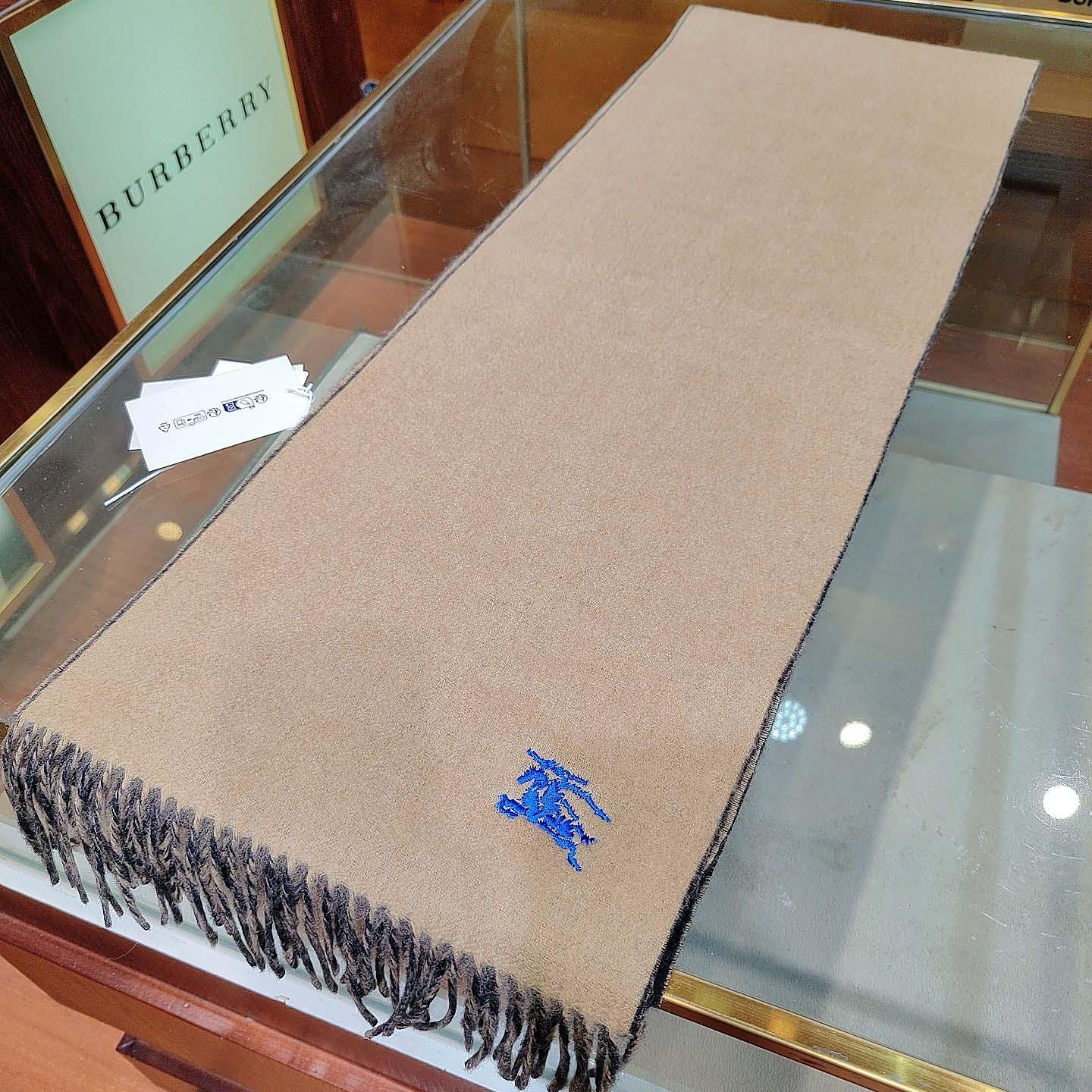 Burberry Reversible Cashmere Scarf - DopestKickz