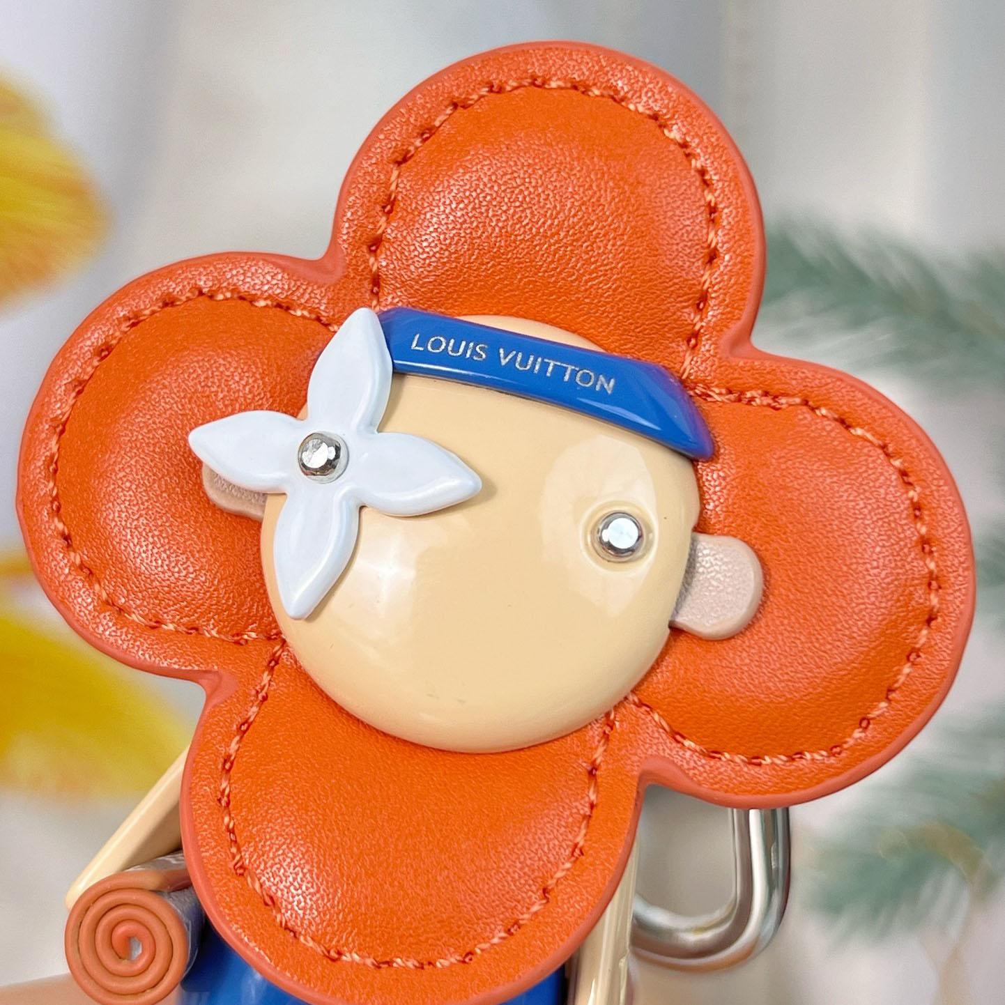 Louis Vuitton Vivienne Gym Bag Charm  M01198 - DopestKickz