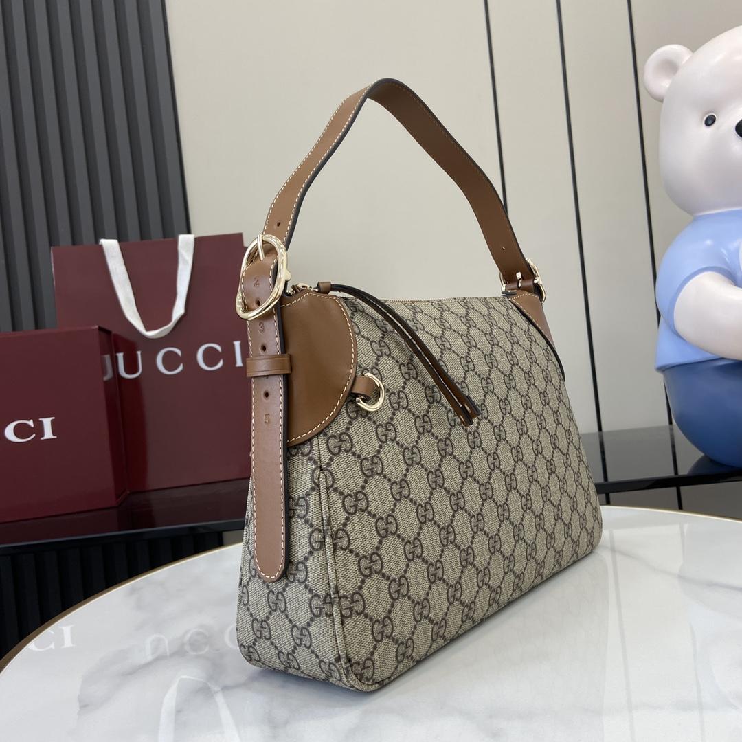 Gucci GG Emblem Medium Shoulder Bag - DopestKickz