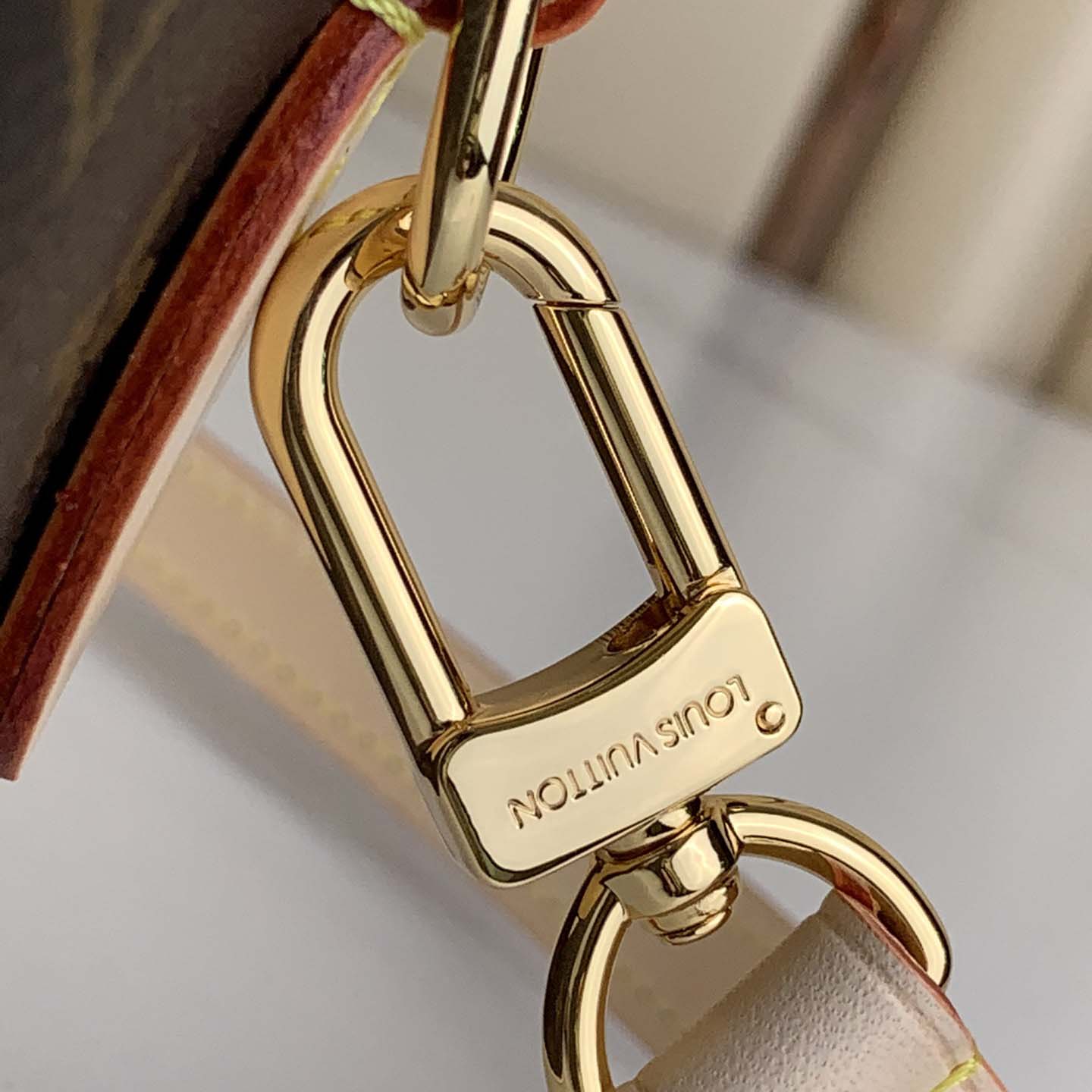 Louis Vuitton Speedy Bandoulière 20   M46222 - DopestKickz