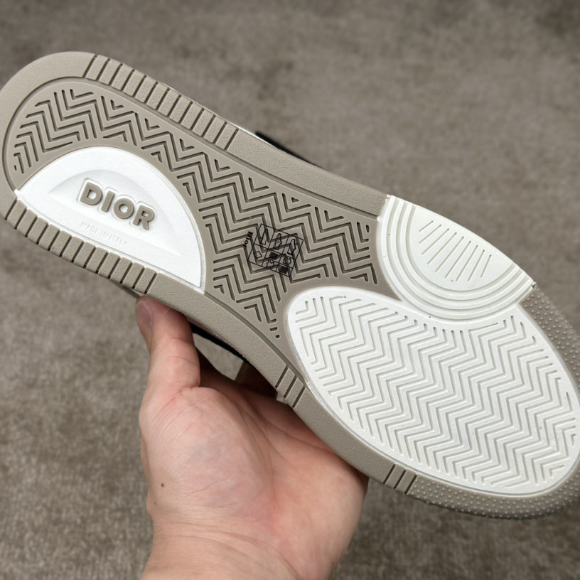 Dior B57 Low-Top Sneaker - DopestKickz