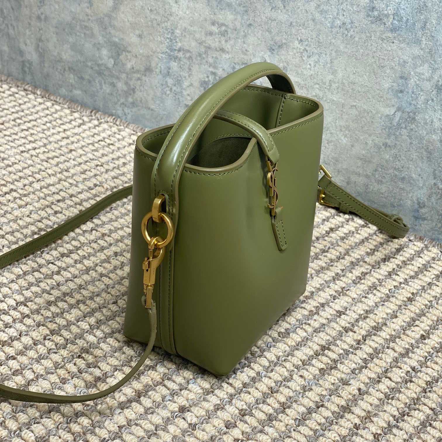 Saint Laurent Le 37 Mini In Shiny Leather - DopestKickz