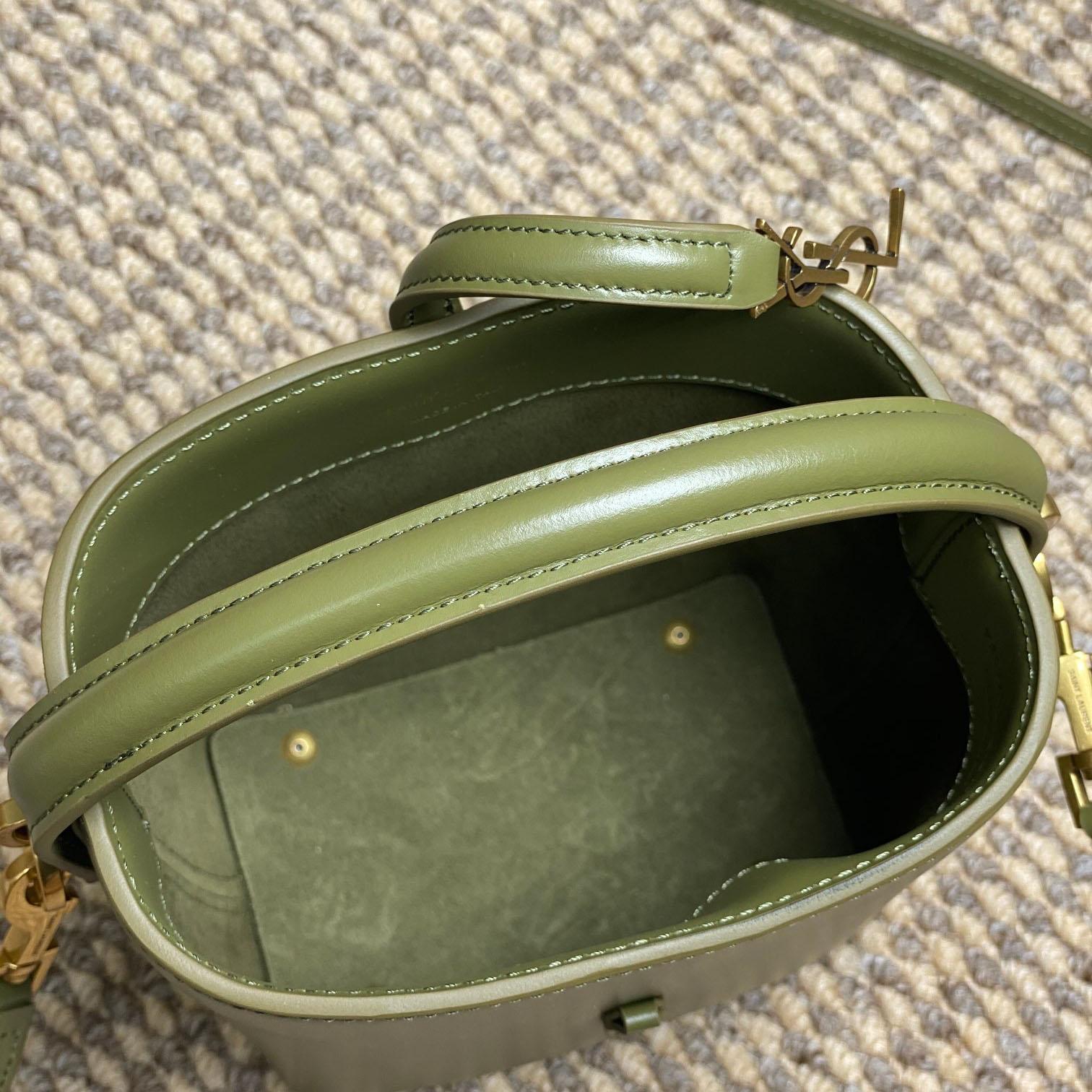 Saint Laurent Le 37 Mini In Shiny Leather - DopestKickz