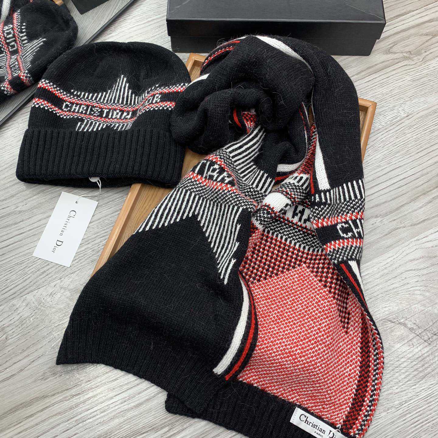 Dior Beanie And Scarf - DopestKickz