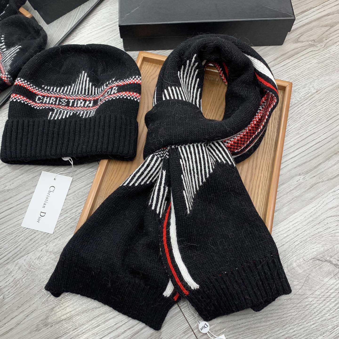 Dior Beanie And Scarf - DopestKickz