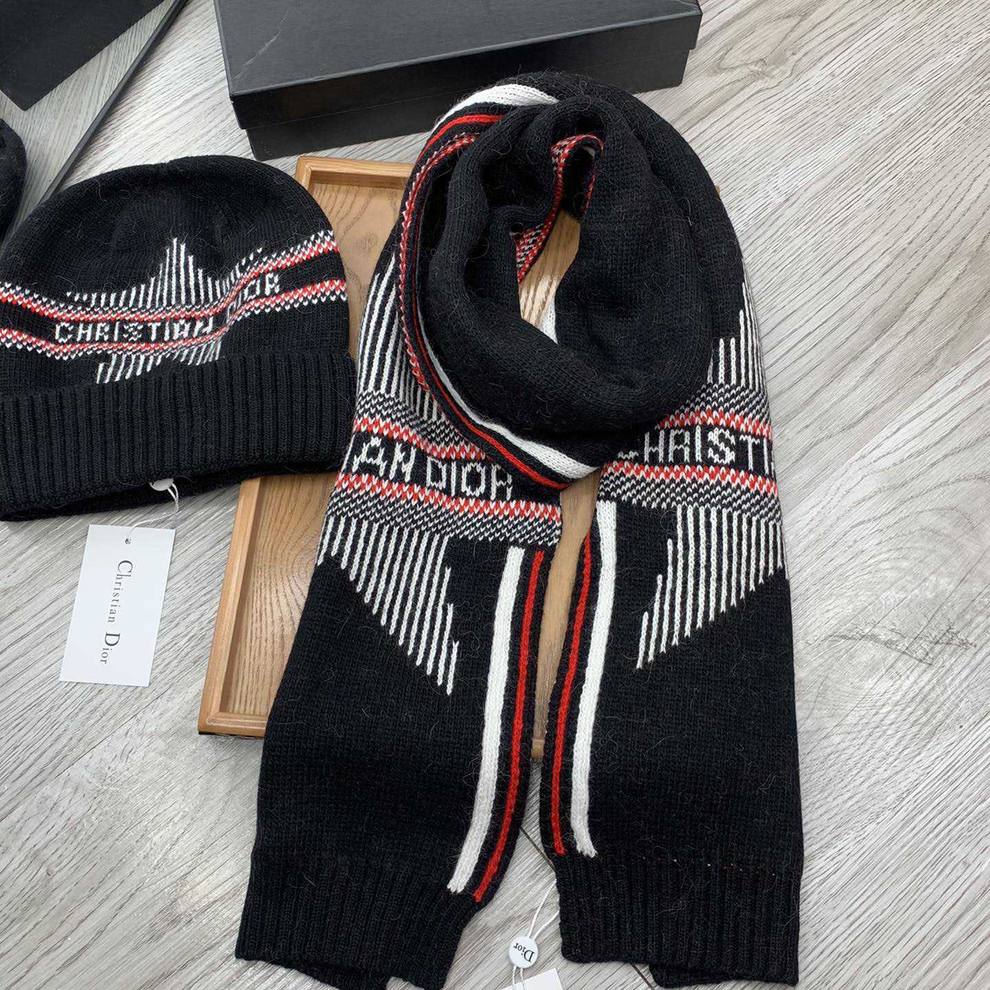 Dior Beanie And Scarf - DopestKickz
