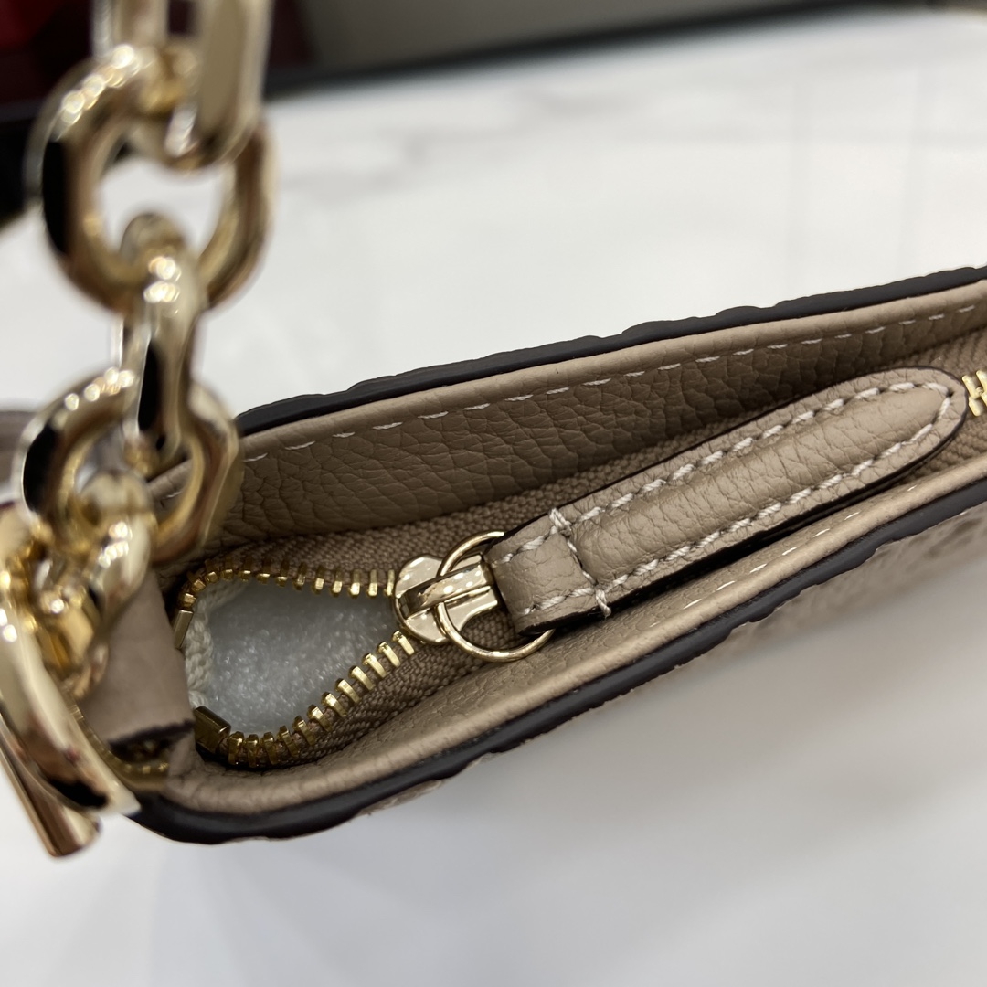 Gucci GG Emblem Medium Shoulder Bag - DopestKickz