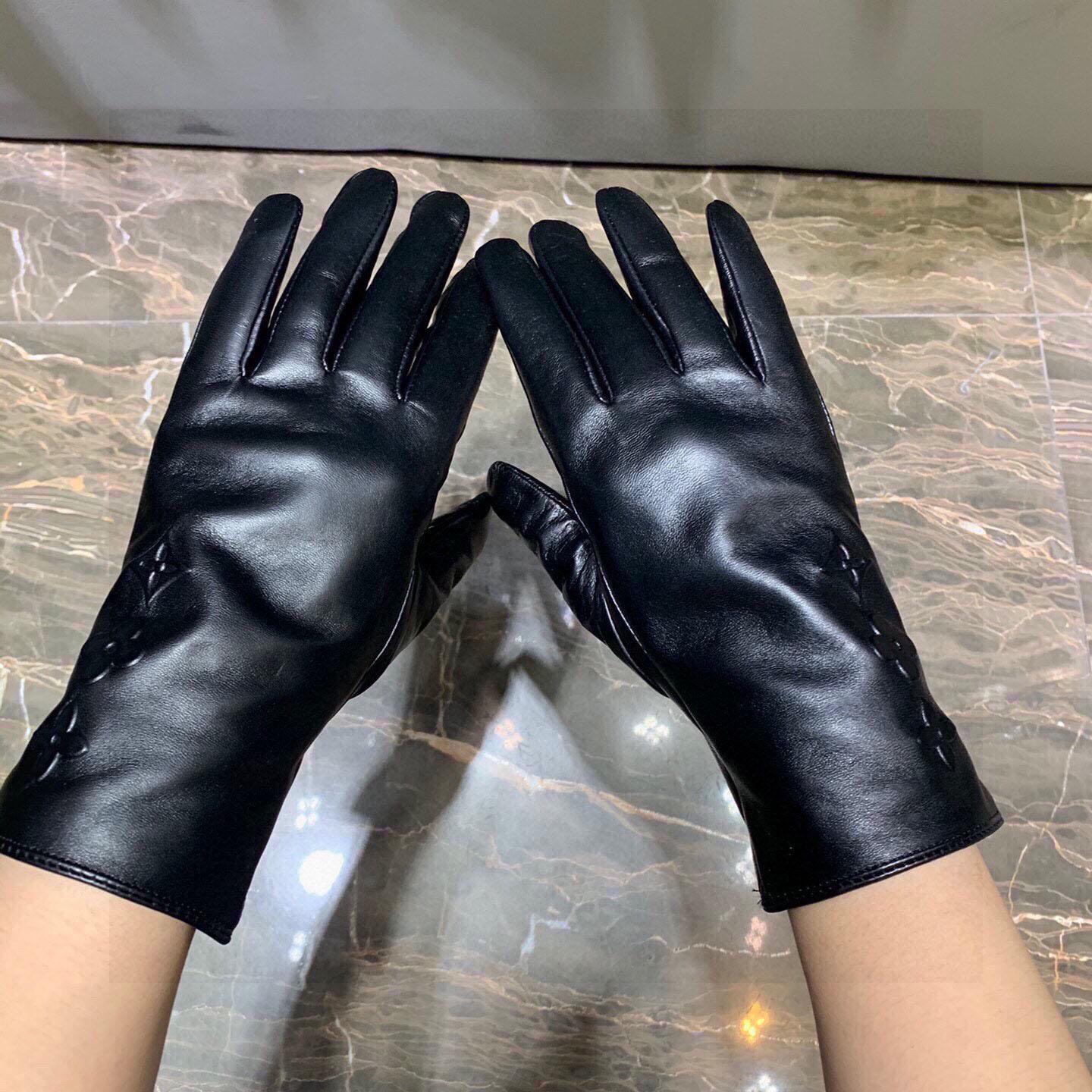 Louis Vuitton Gloves  - DopestKickz