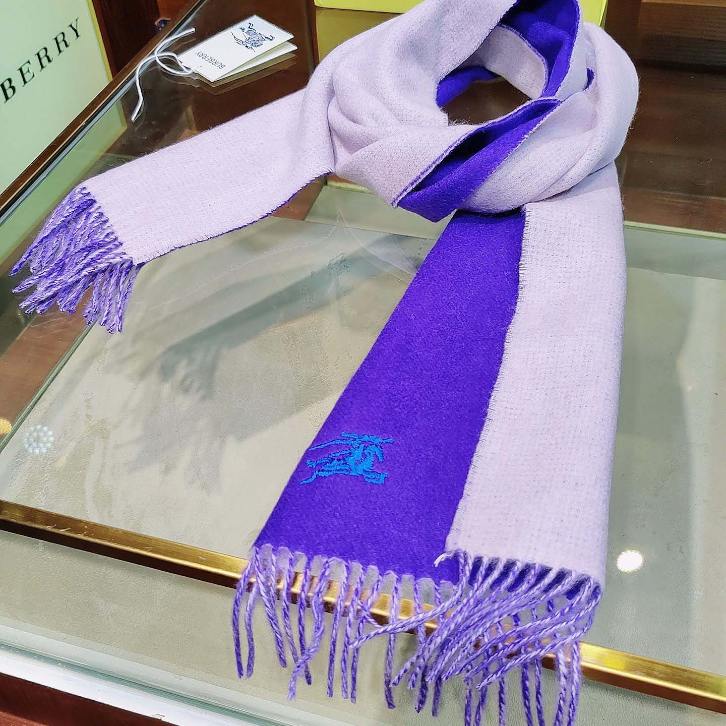 Burberry Reversible Cashmere Scarf - DopestKickz