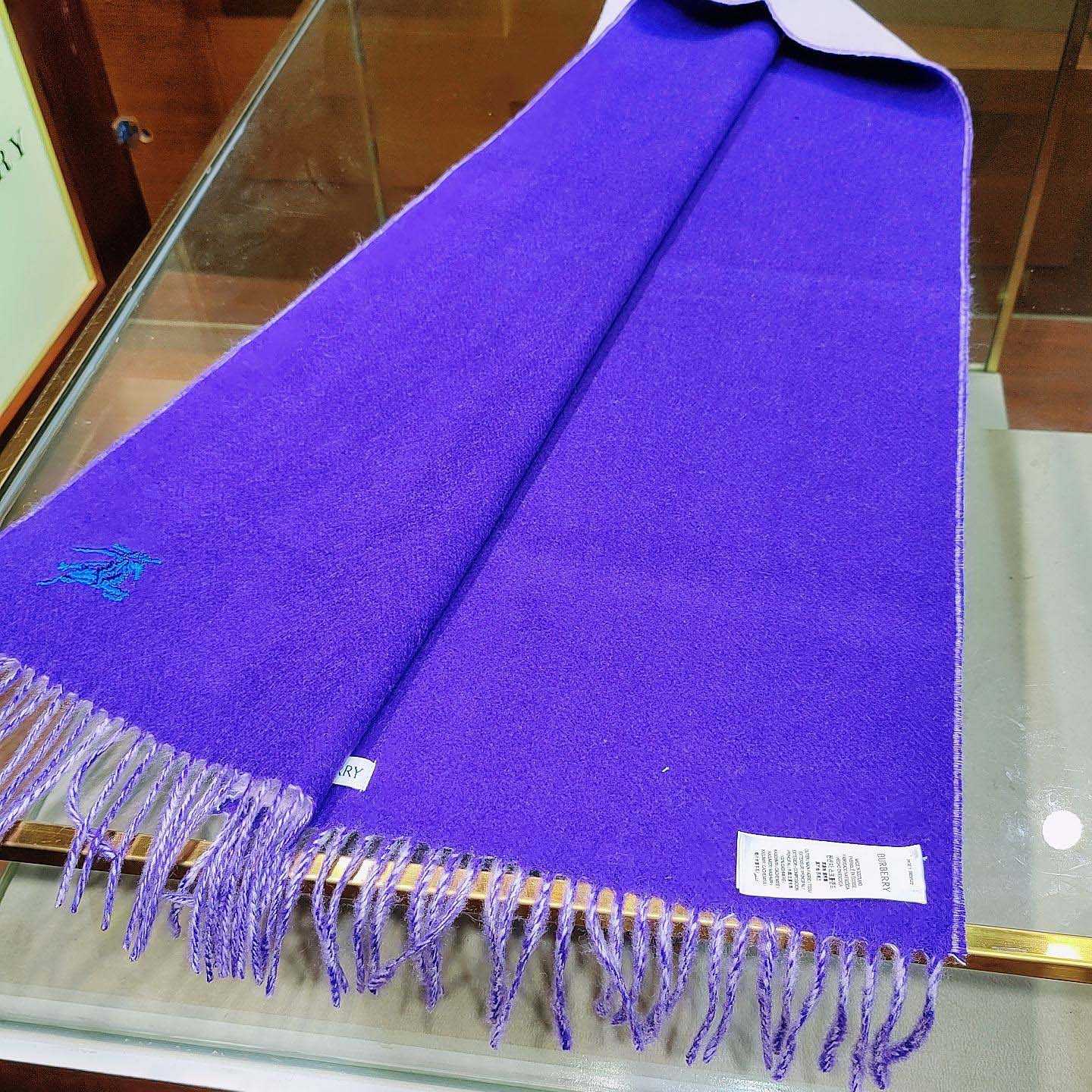 Burberry Reversible Cashmere Scarf - DopestKickz