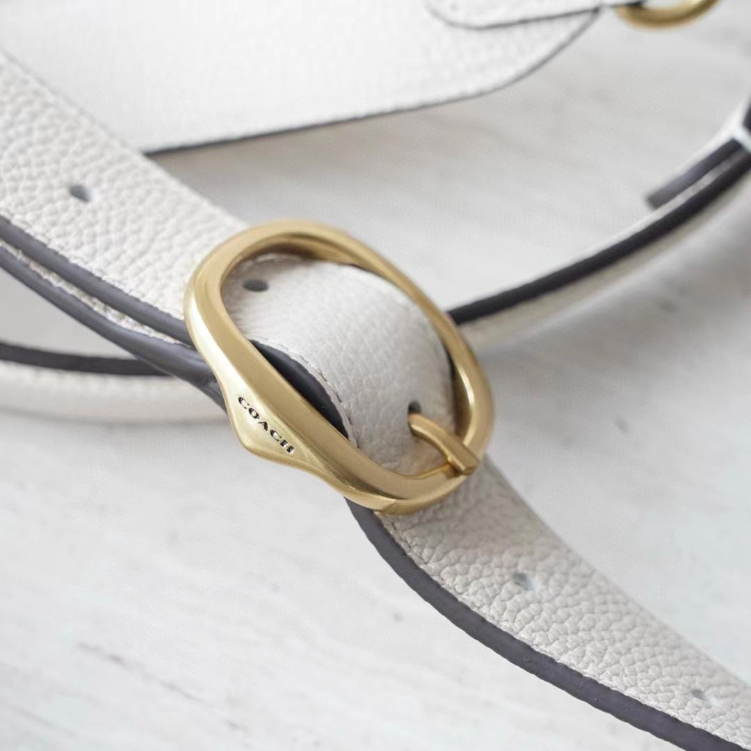 Coach Women's White Pebble Tabby Shoulder Bag （26*15*8cm） - DopestKickz