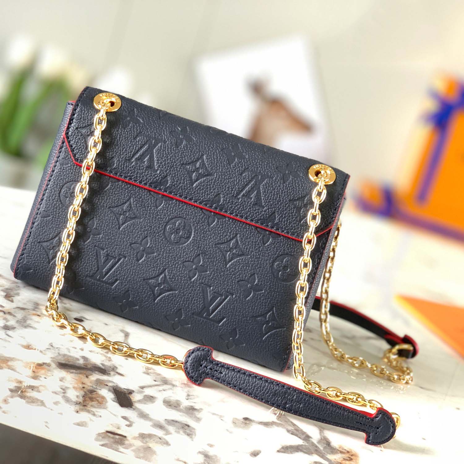 Louis Vuitton Vavin BB  M44550 - DopestKickz