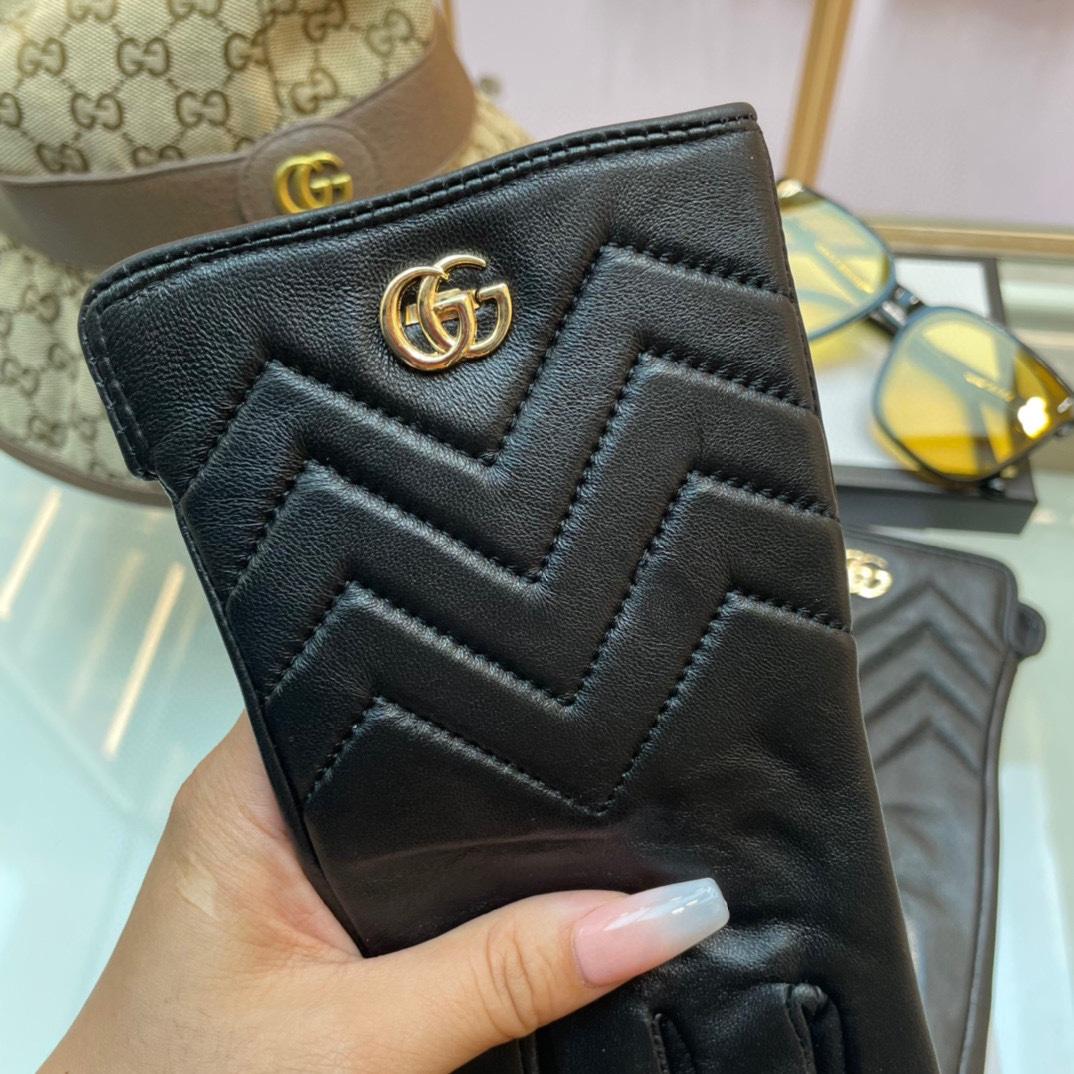 Gucci Gloves  - DopestKickz