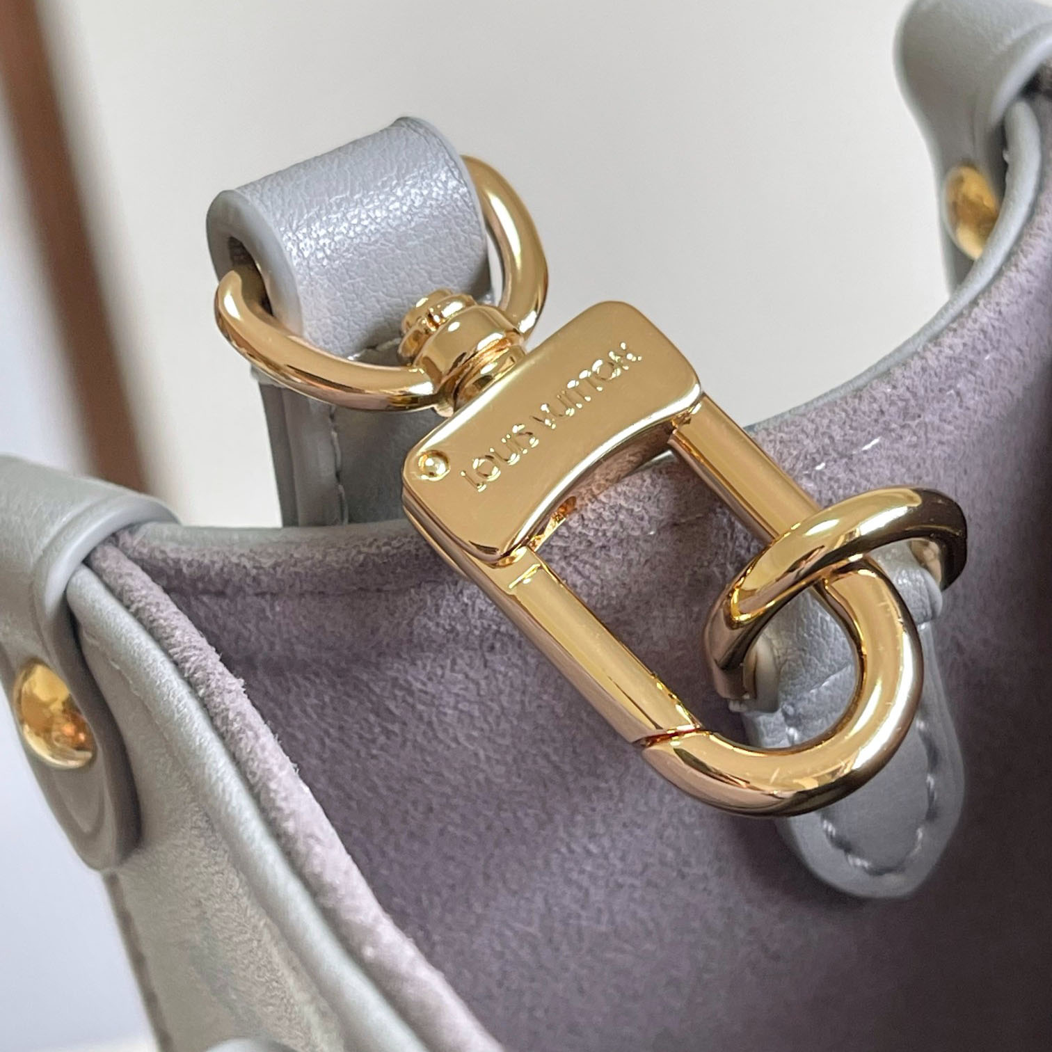 Louis Vuitton OnTheGo PM  M12465 - DopestKickz