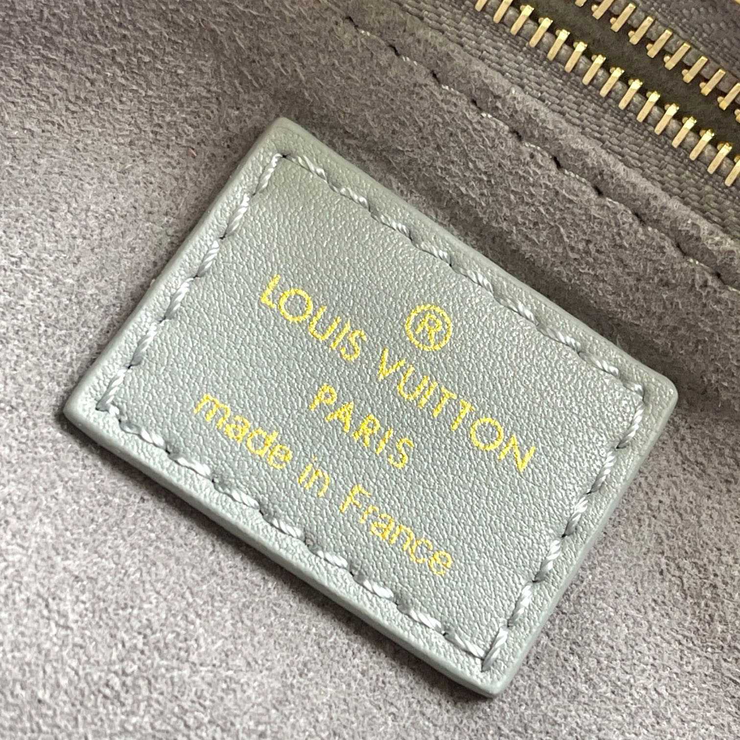 Louis Vuitton OnTheGo PM  M12465 - DopestKickz