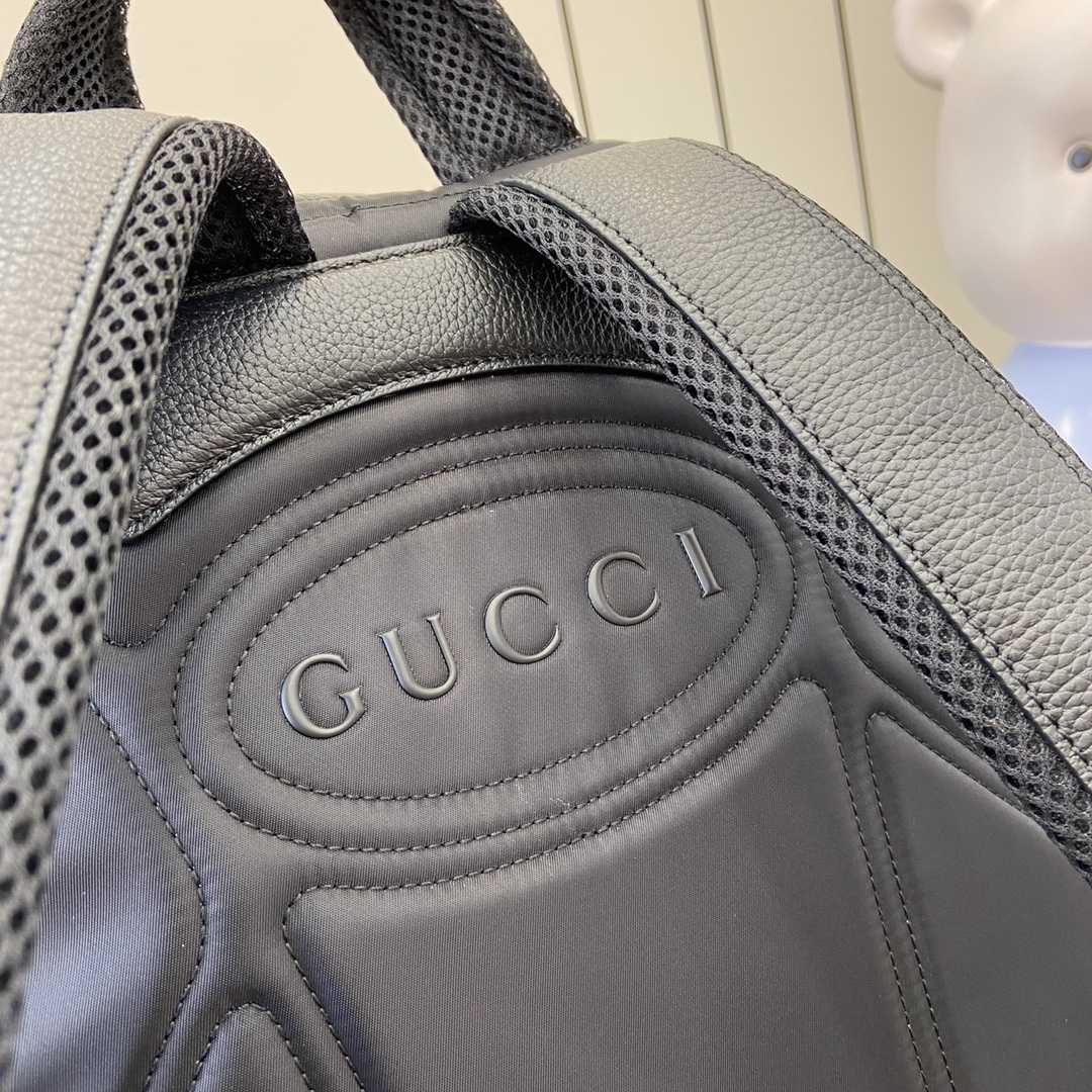 Gucci Medium Jumbo GG Backpack - DopestKickz