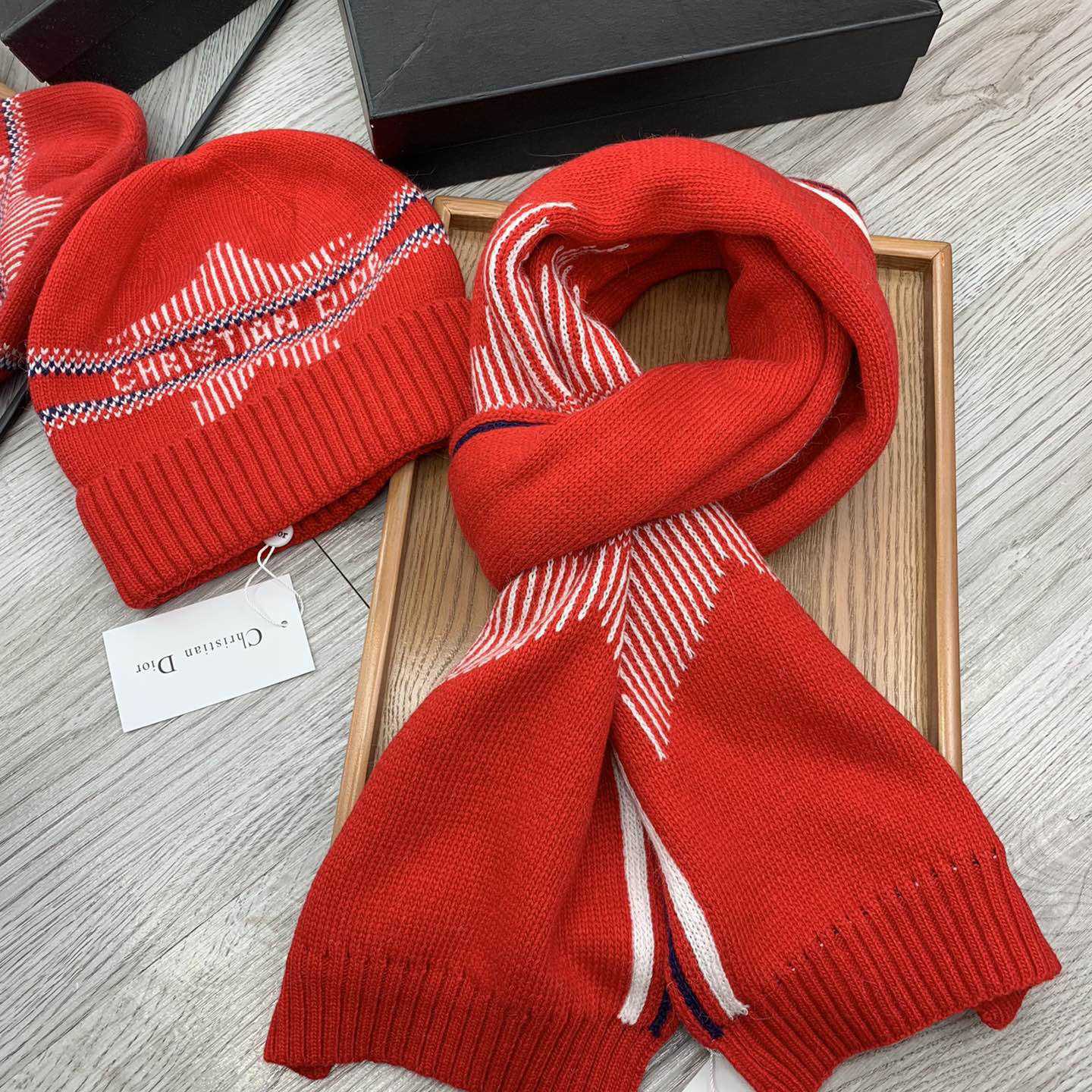 Dior Beanie And Scarf - DopestKickz
