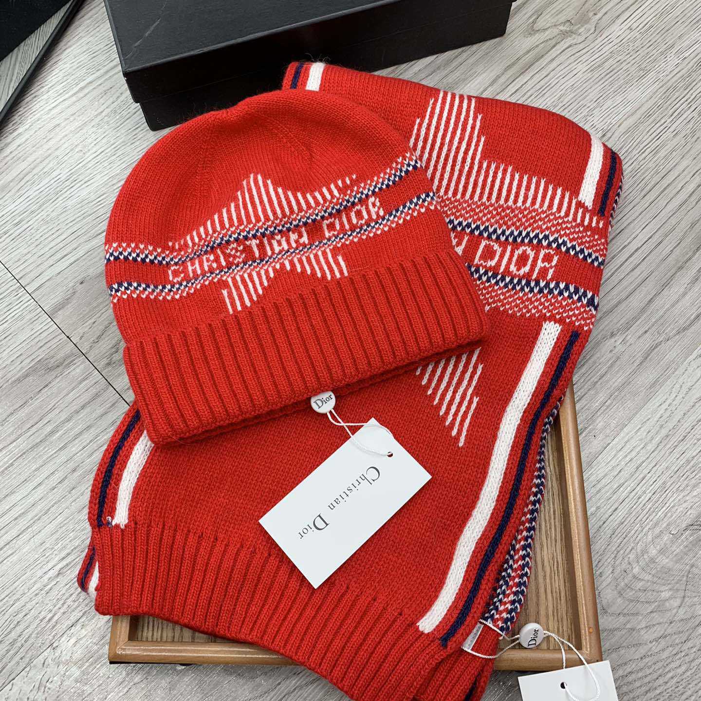 Dior Beanie And Scarf - DopestKickz