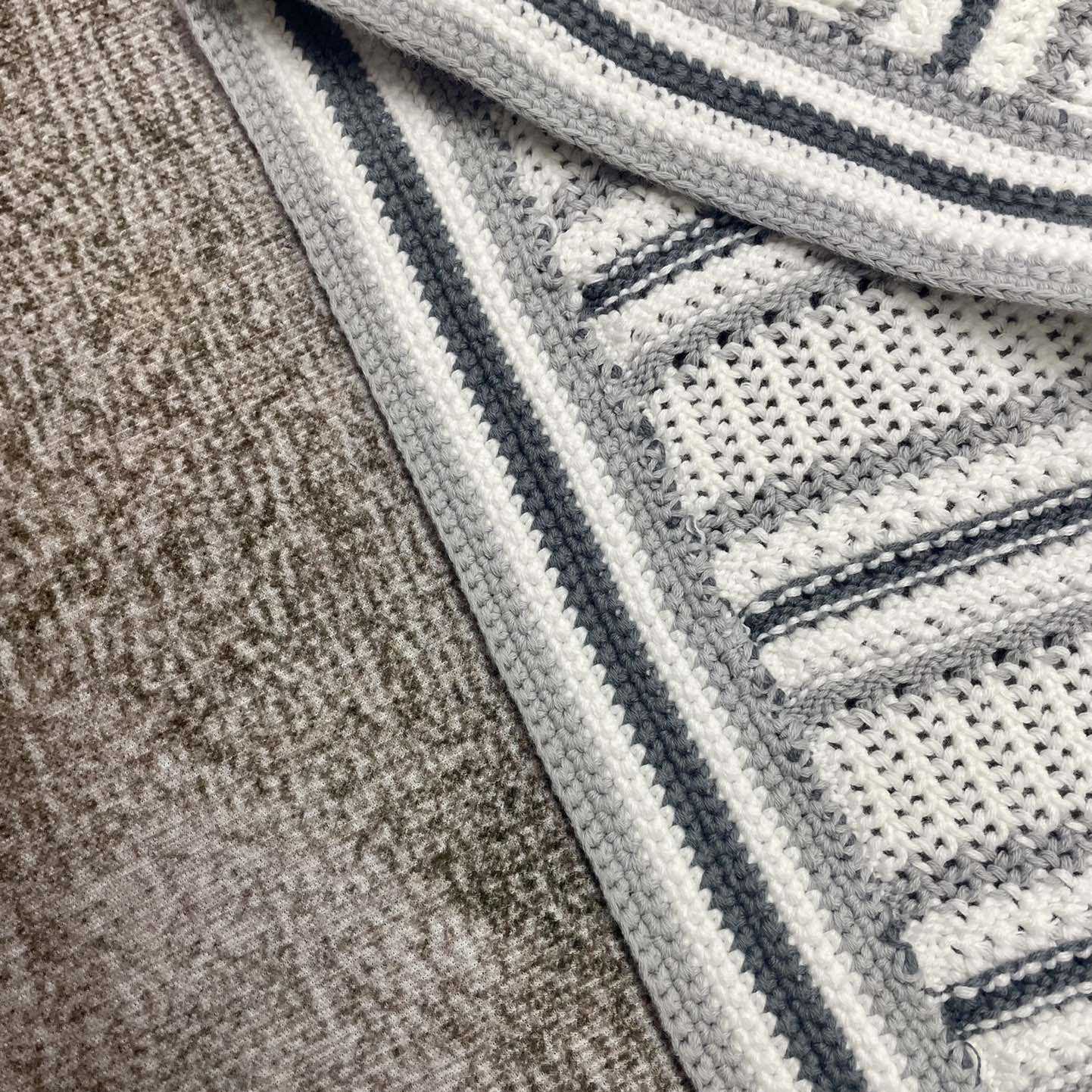 Casablanca Crochet Textured Cardigan   Z6003 - DopestKickz