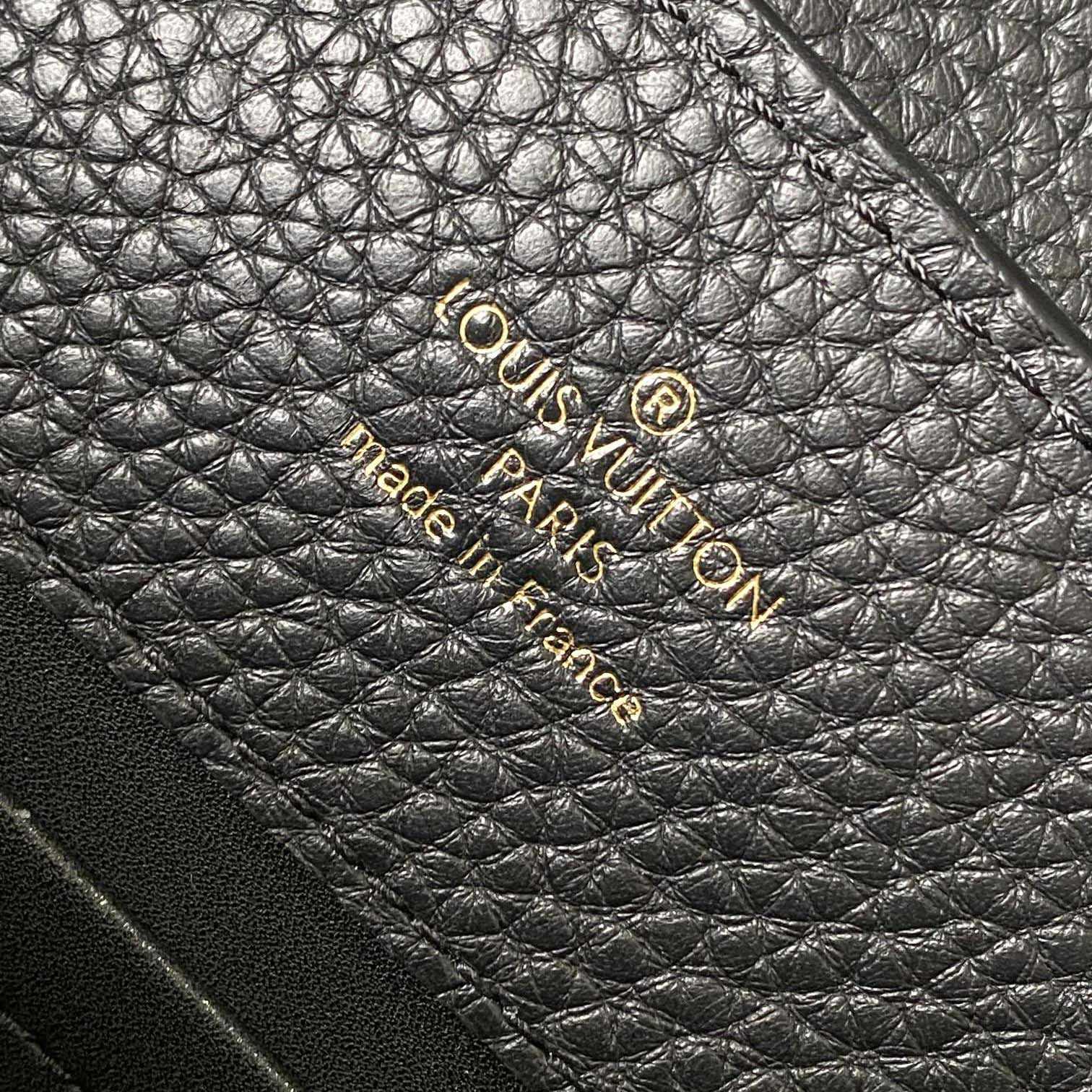 Louis Vuitton Capucines East-West MM  M23947 - DopestKickz