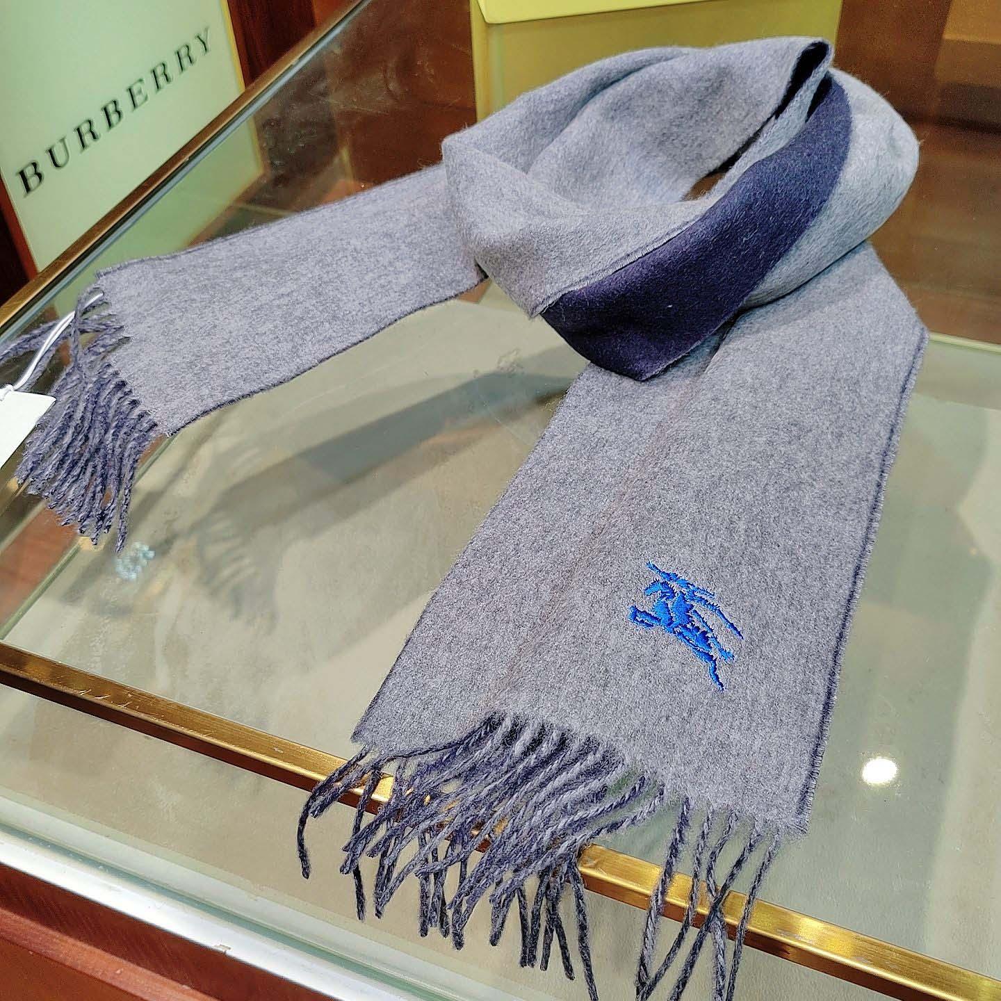 Burberry Reversible Cashmere Scarf - DopestKickz