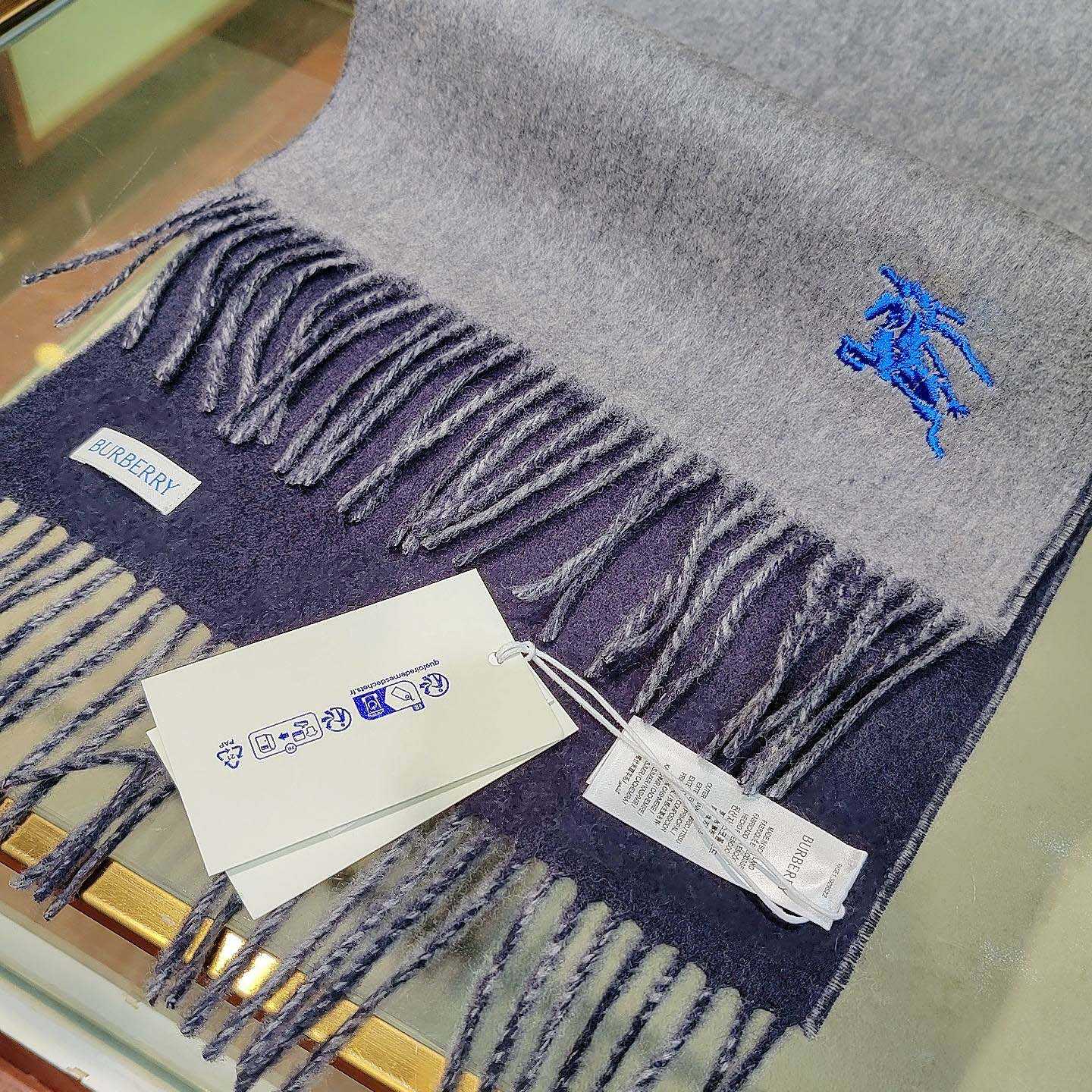 Burberry Reversible Cashmere Scarf - DopestKickz