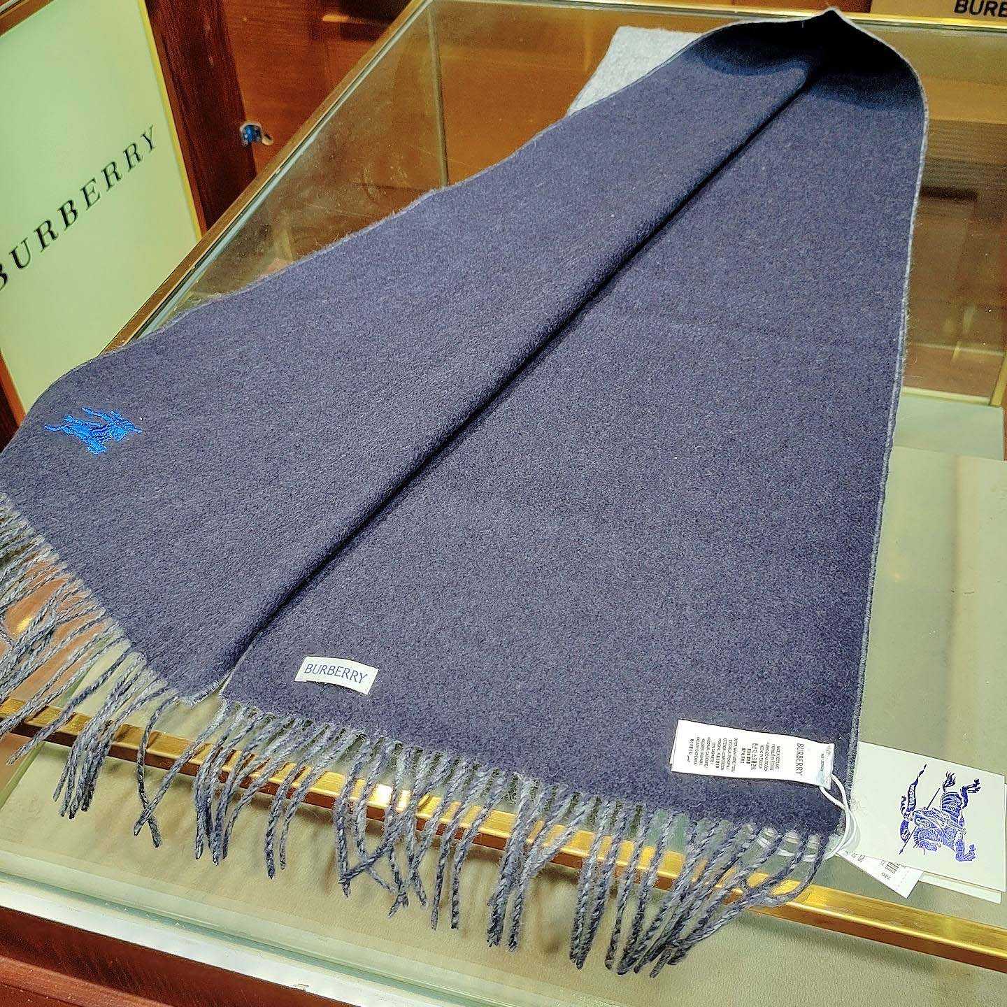 Burberry Reversible Cashmere Scarf - DopestKickz