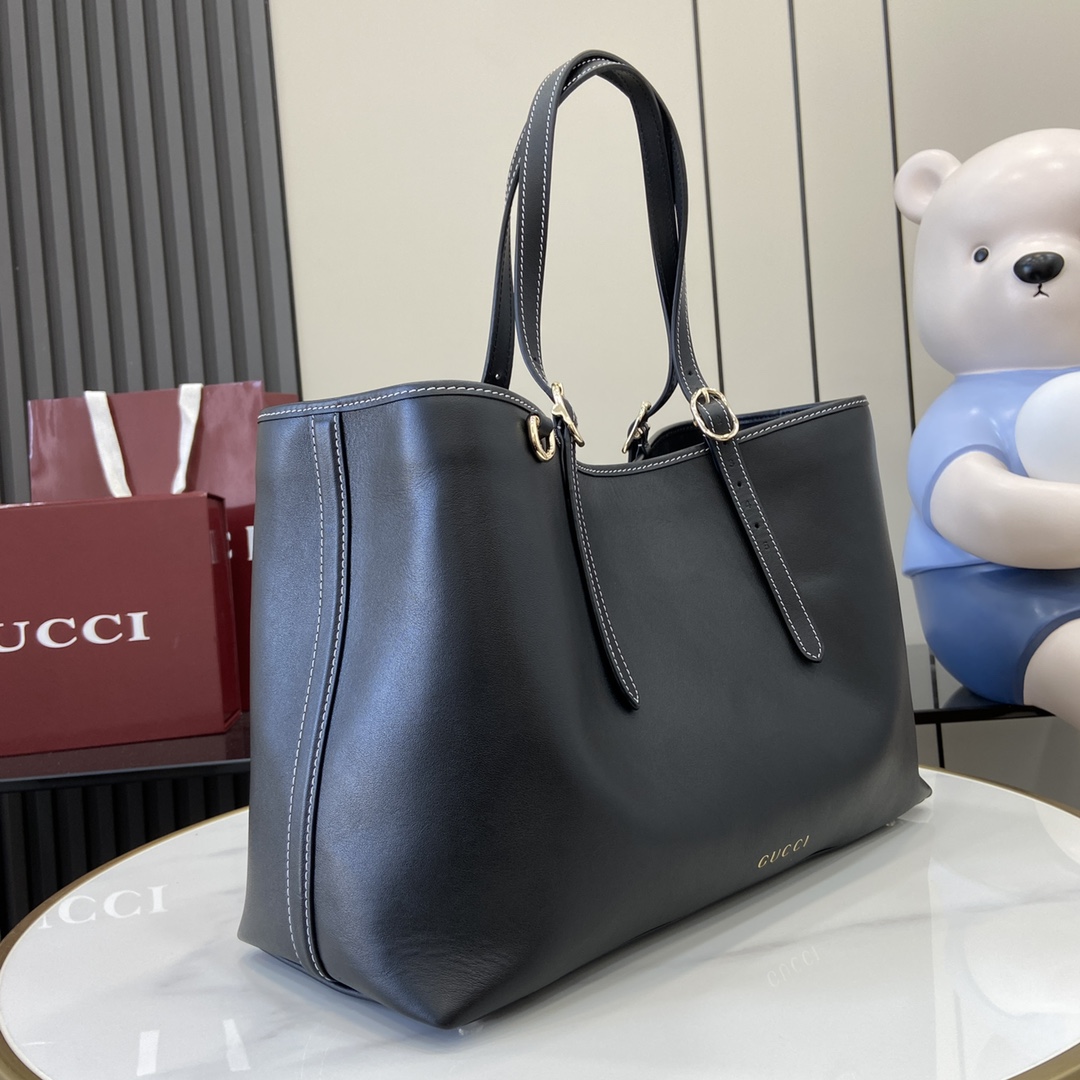 Gucci GG Emblem Medium Tote Bag - DopestKickz