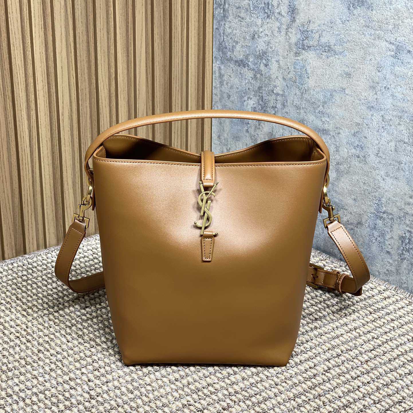 Saint Laurent Le 37 In Shiny Leather - DopestKickz