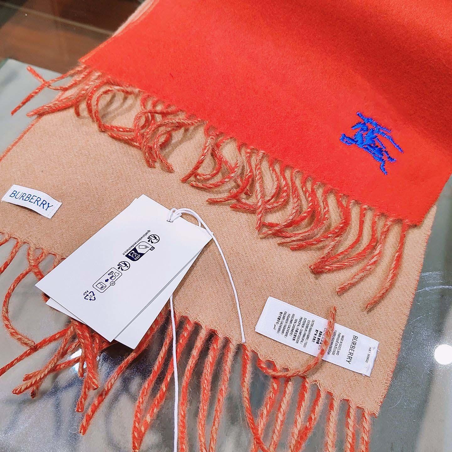 Burberry Reversible Cashmere Scarf - DopestKickz