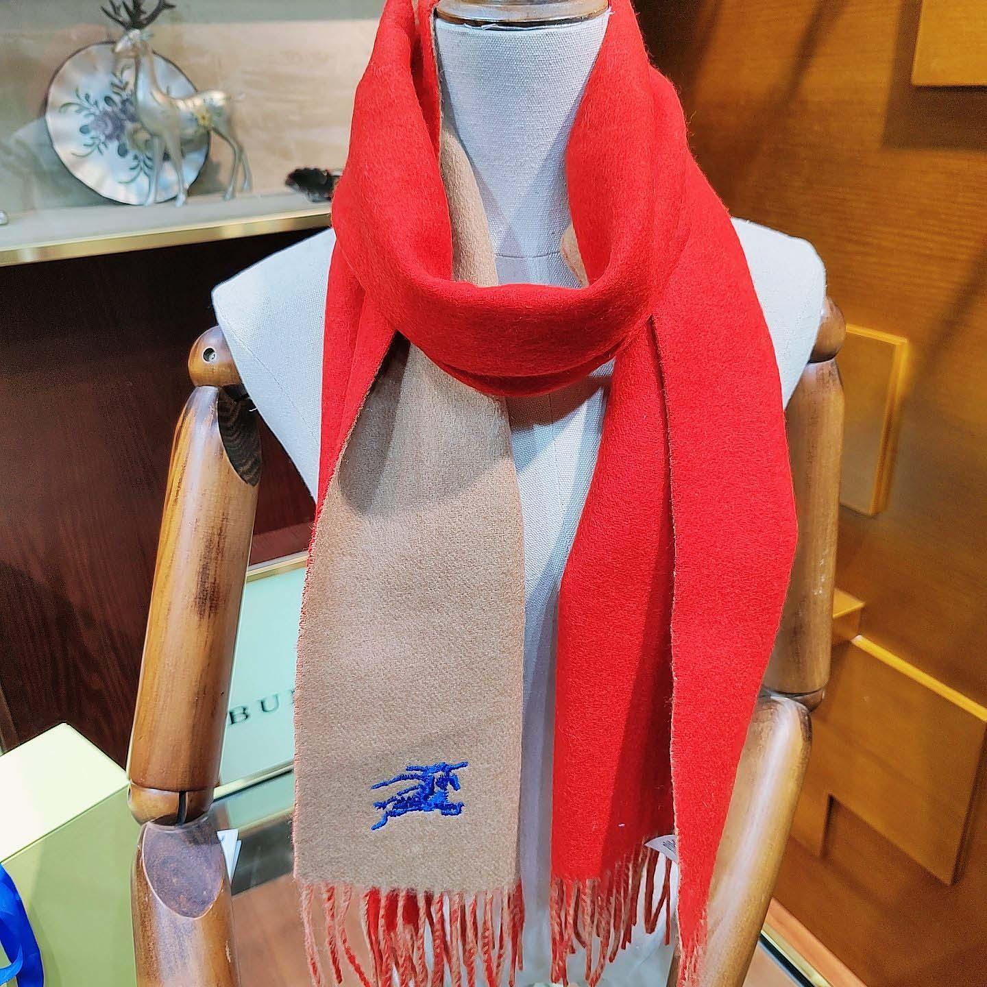 Burberry Reversible Cashmere Scarf - DopestKickz