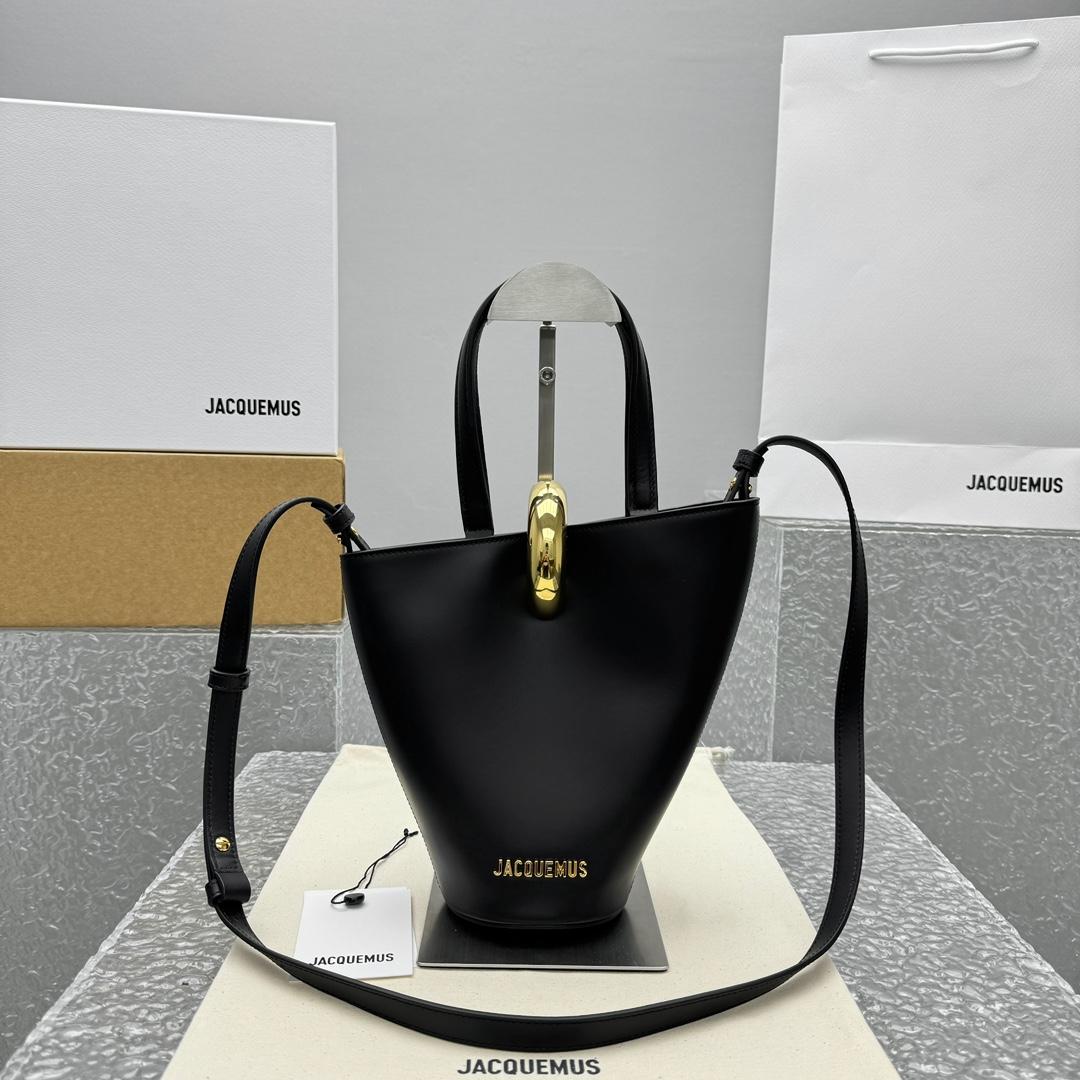 Jacquemus Le Petit Bambola Bag （10x10x20cm） - DopestKickz