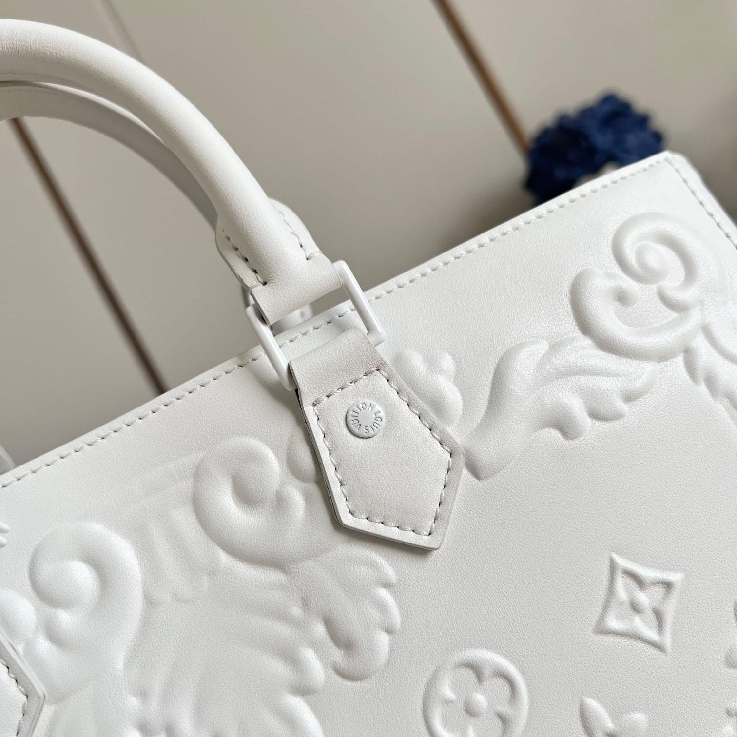 Louis Vuitton Sac Plat  M21841 - DopestKickz