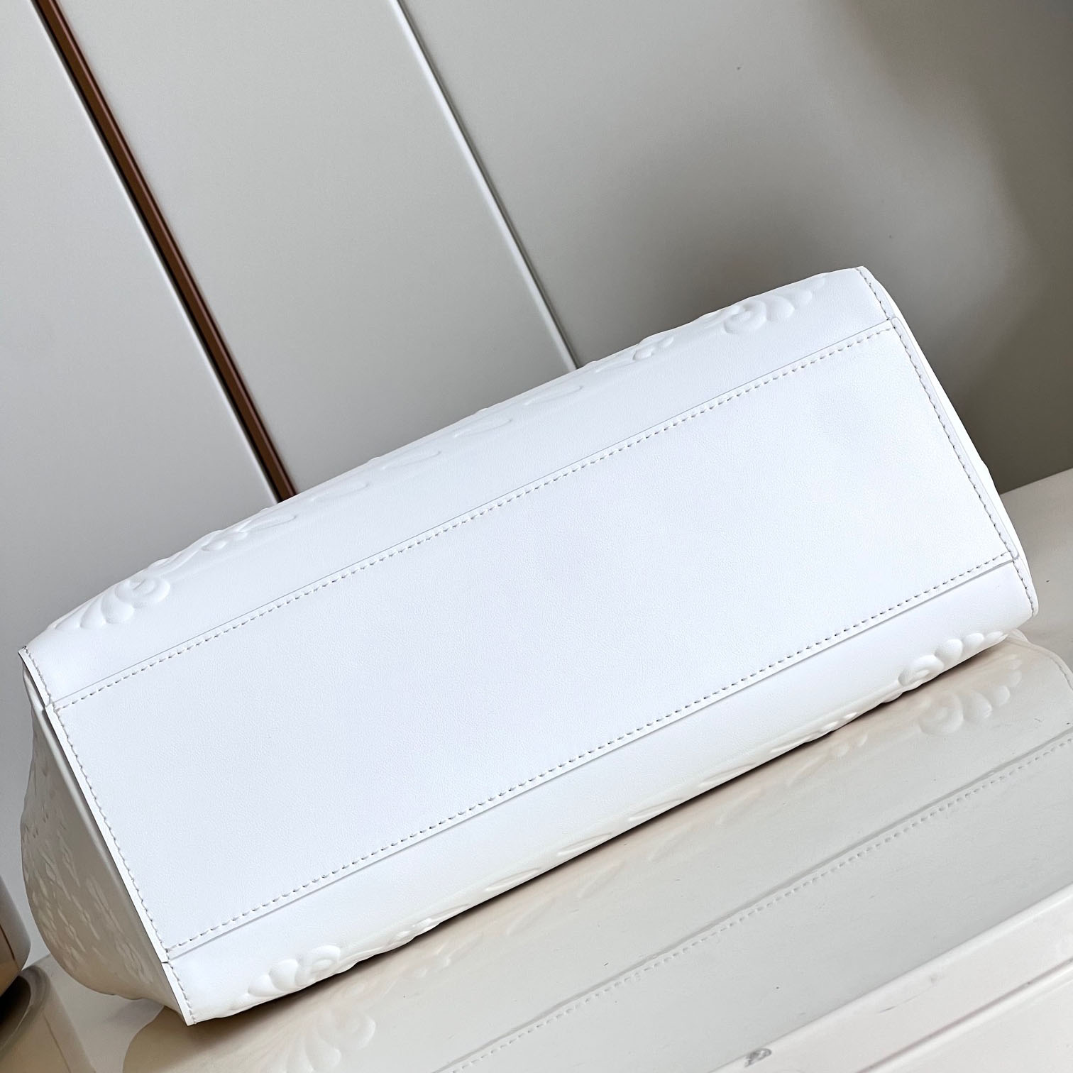 Louis Vuitton Sac Plat  M21841 - DopestKickz