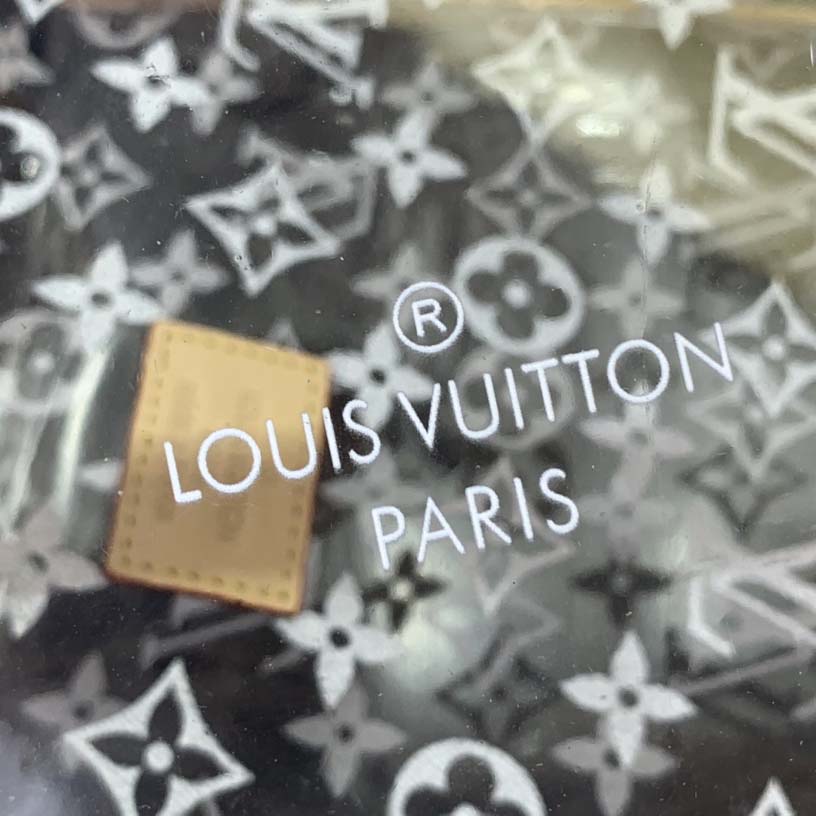 Louis Vuitton Trio Poche Toilette  M11390 - DopestKickz