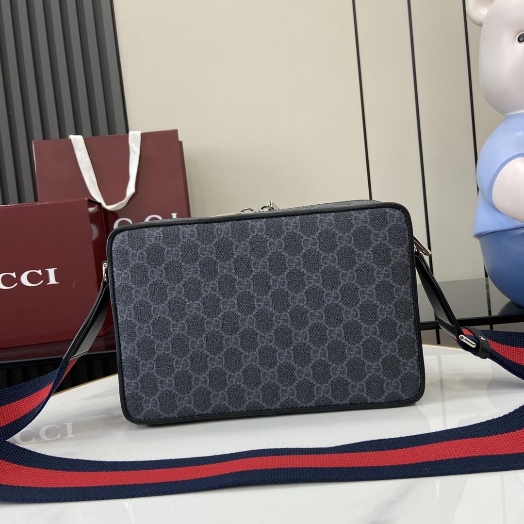 Gucci Medium GG Crossbody Bag - DopestKickz