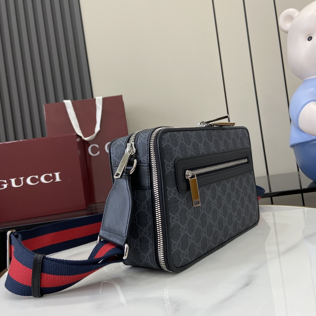 Gucci Medium GG Crossbody Bag - DopestKickz