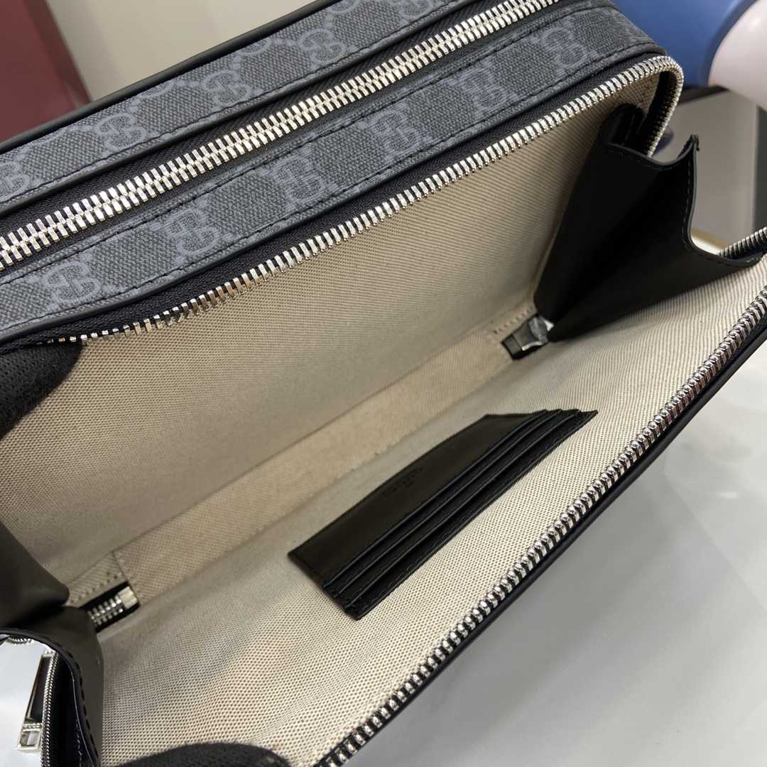 Gucci Medium GG Crossbody Bag - DopestKickz