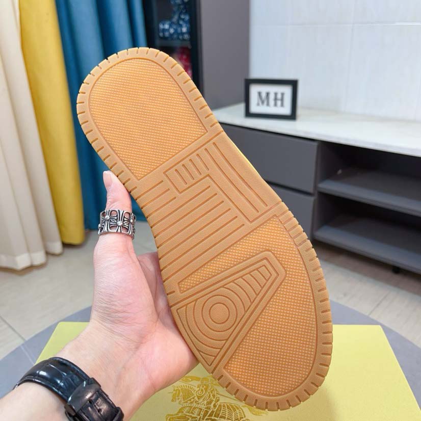 Burberry Sneakers - DopestKickz