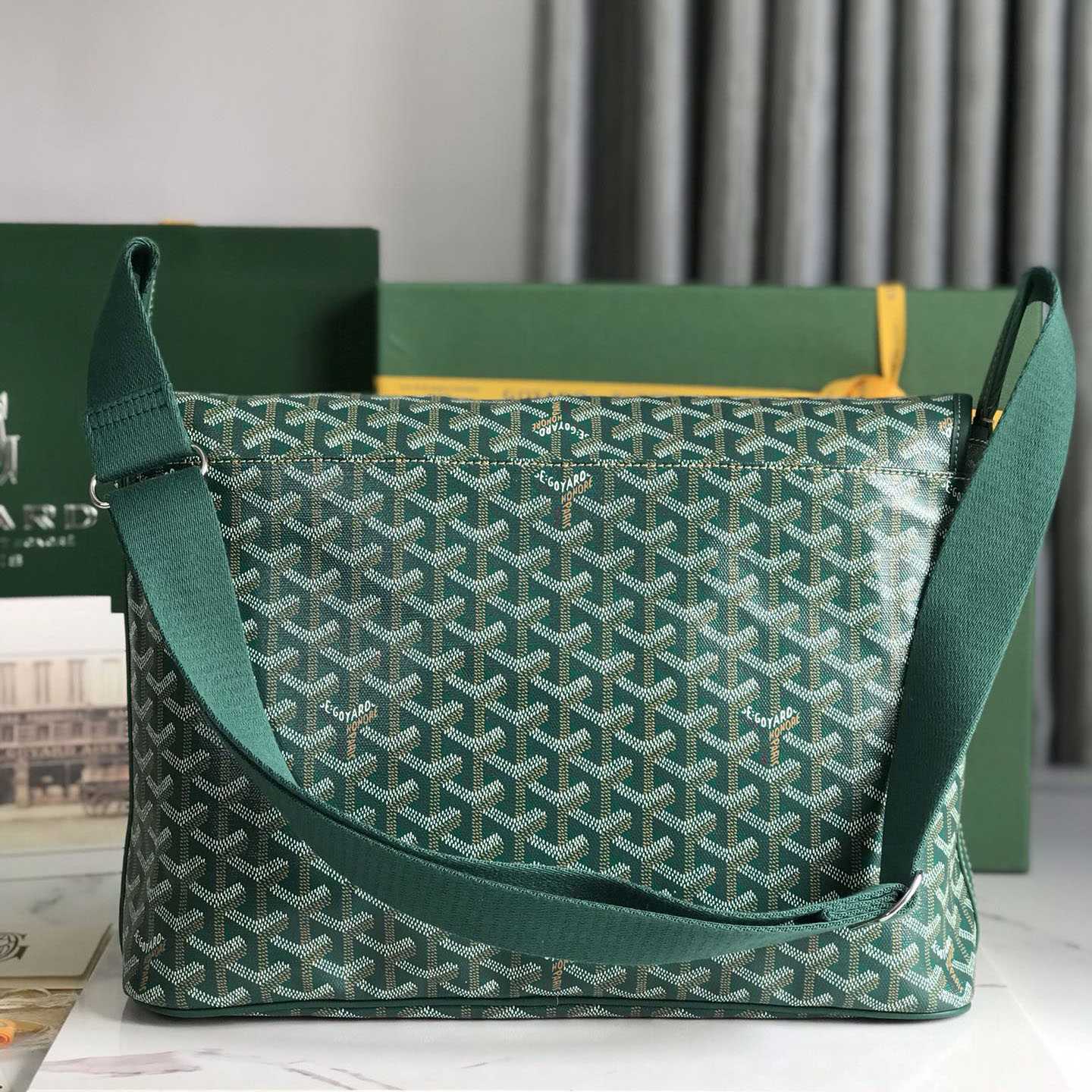 Goyard Capetien Messenger Bag （35×26×7.5cm） - DopestKickz