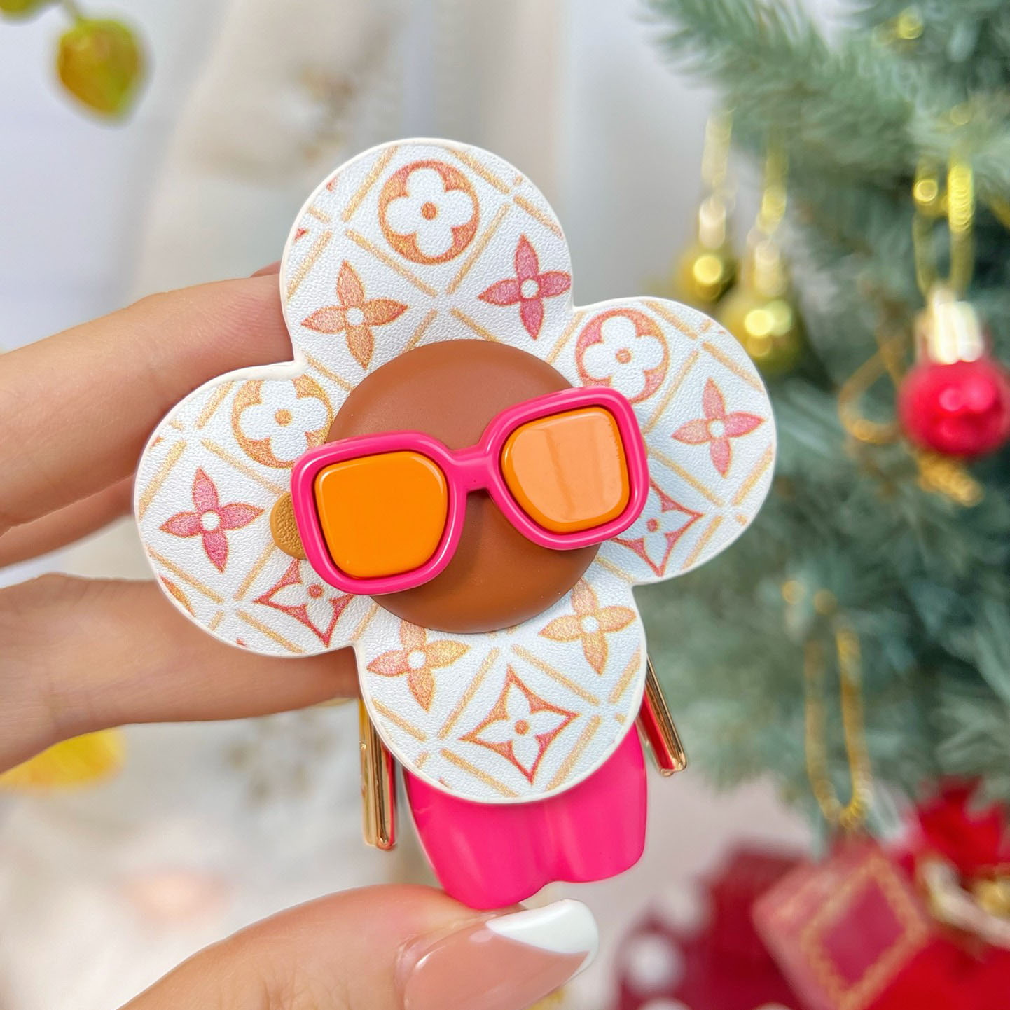 Louis Vuitton Vivienne Bag Charm   M01958 - DopestKickz