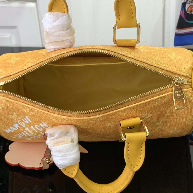 Louis Vuitton Keepall Bandoulière 25  M13166 - DopestKickz