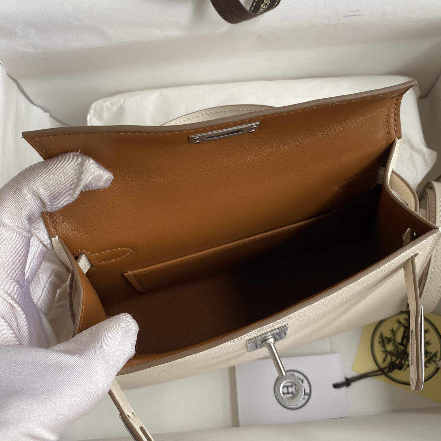 Hermes Kelly Handbag   19cm - DopestKickz